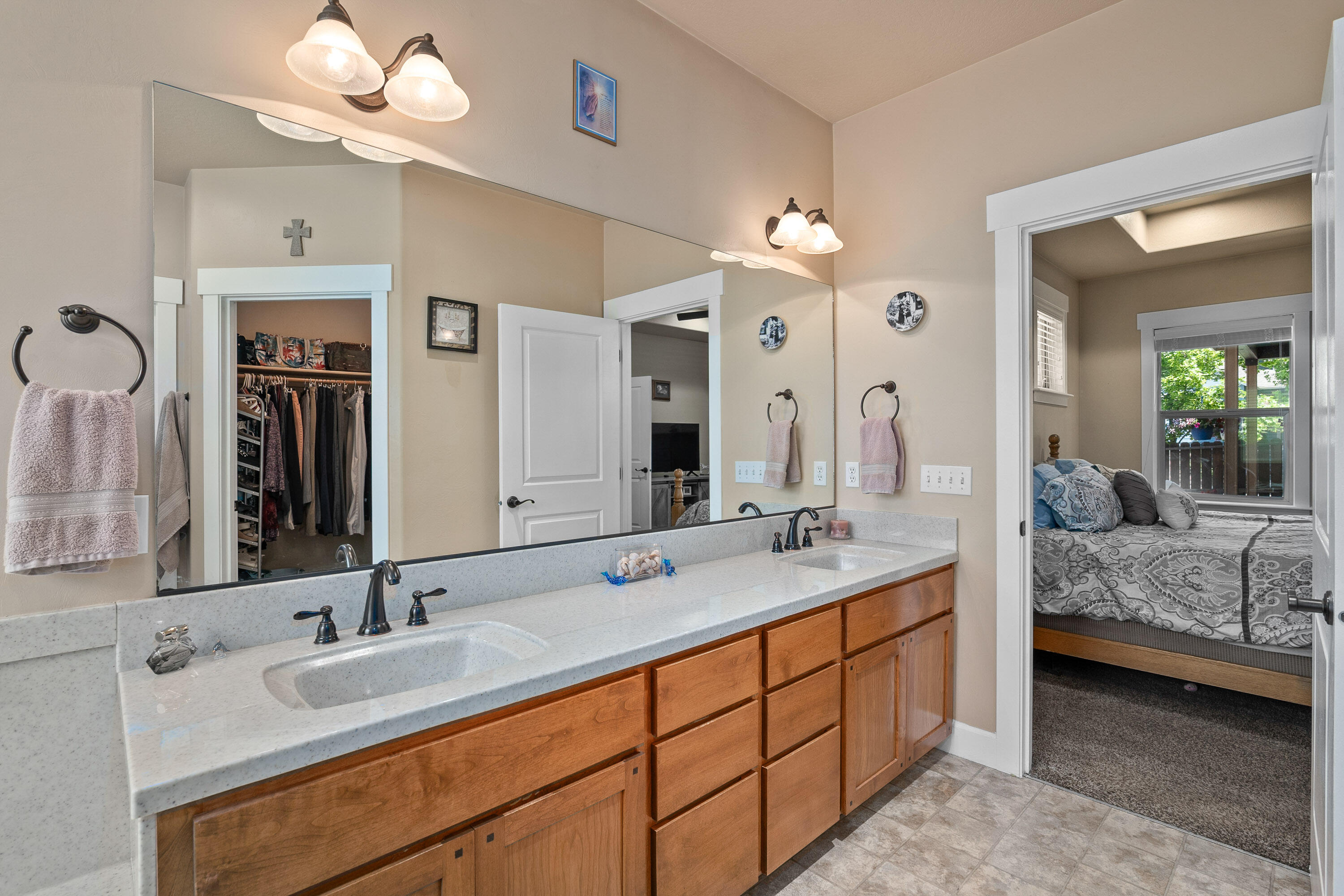 4 Meadowfield Circle