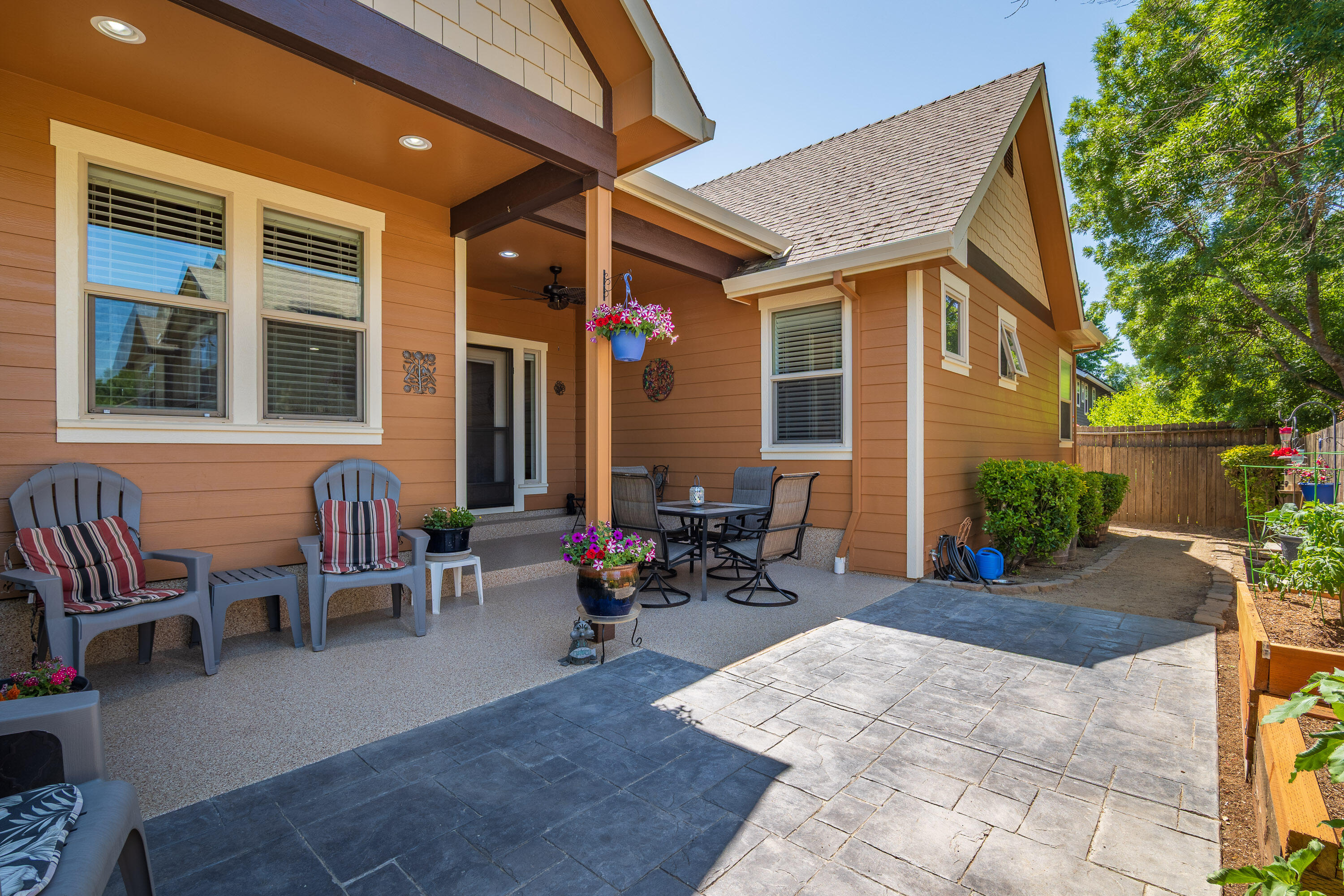 4 Meadowfield Circle