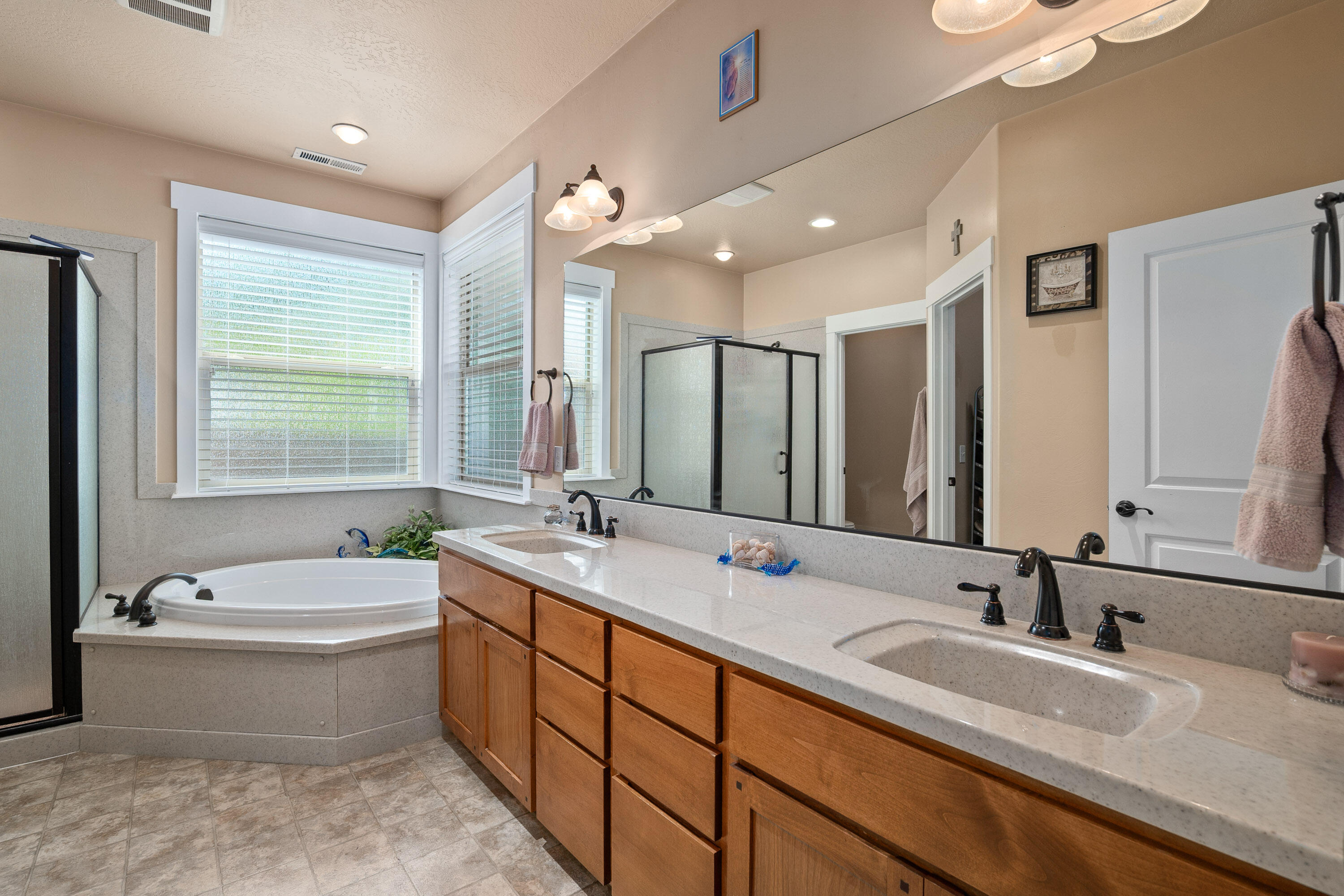 4 Meadowfield Circle