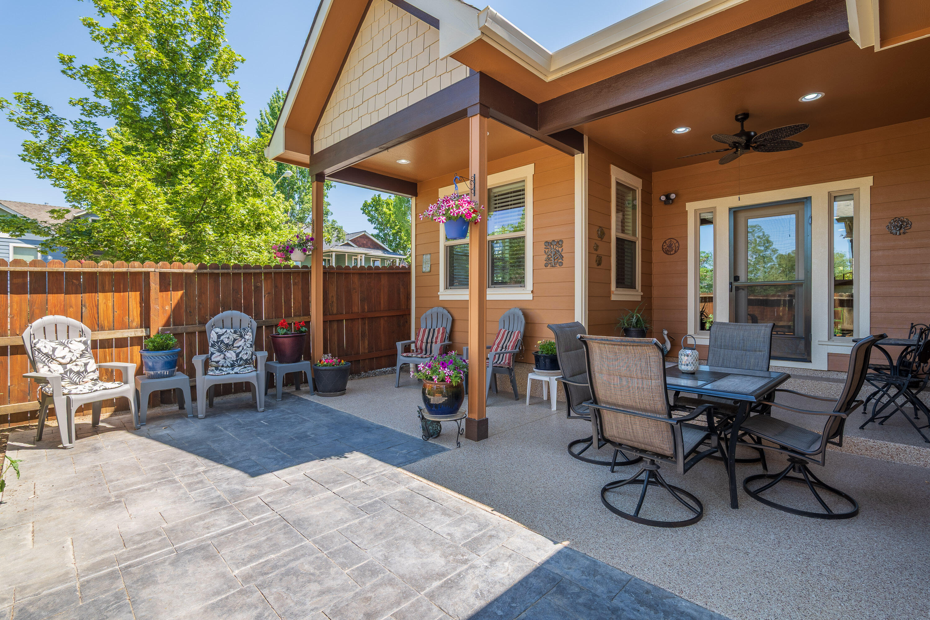 4 Meadowfield Circle