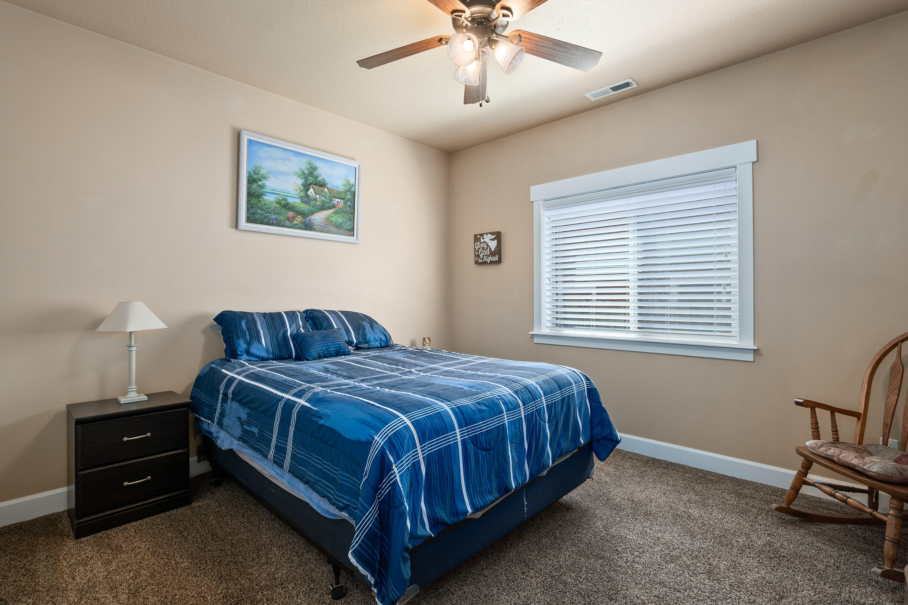 4 Meadowfield Circle