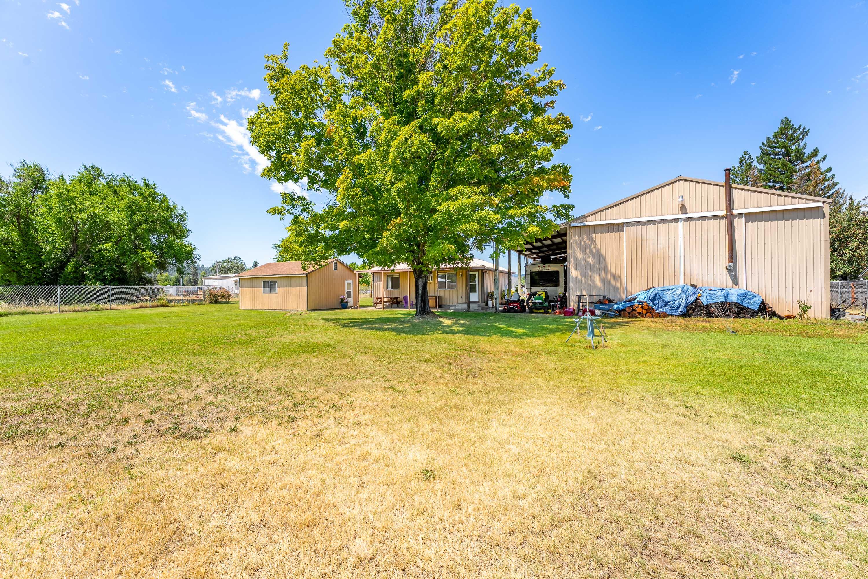 1533 Boundary Road