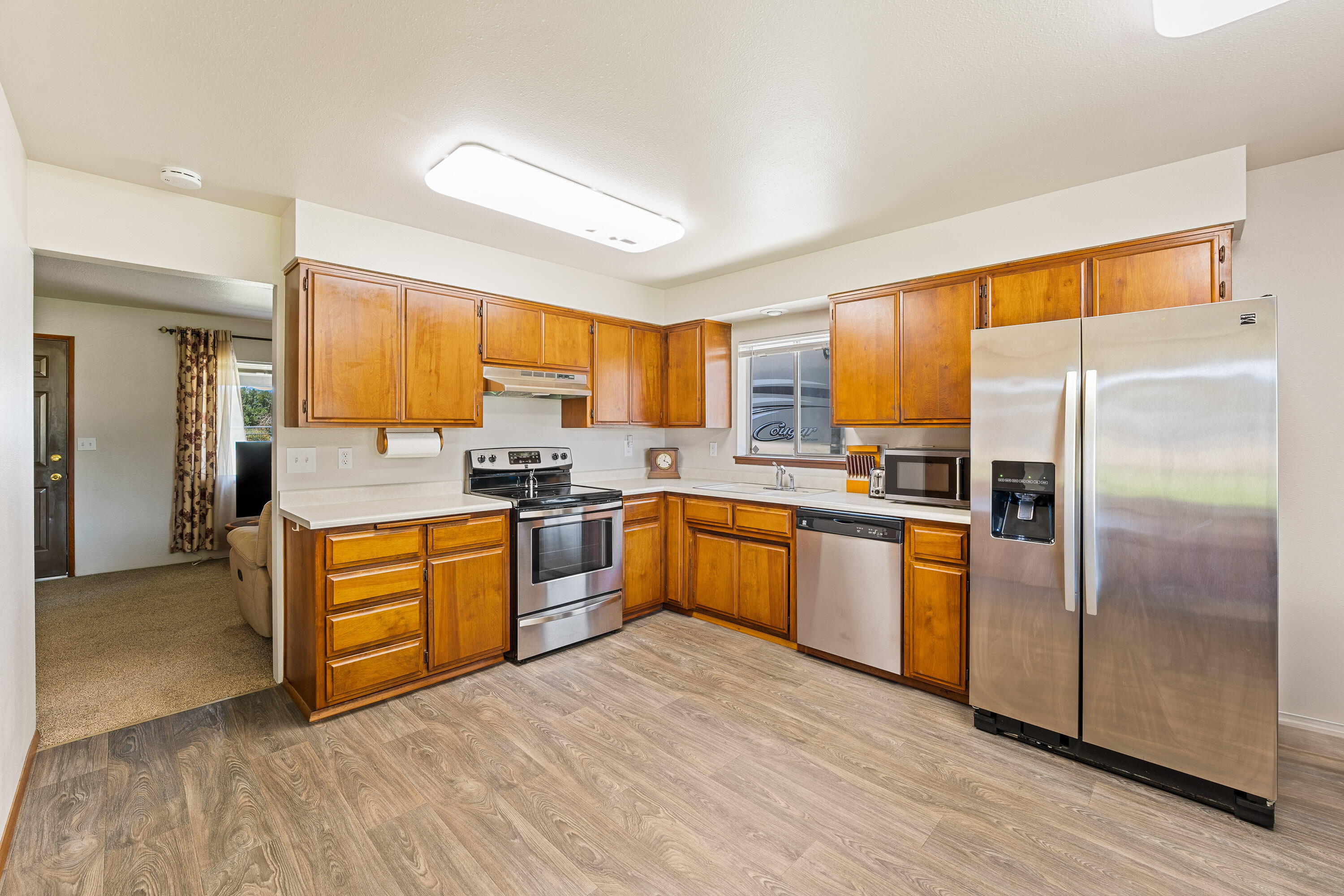 1533 Boundary Road