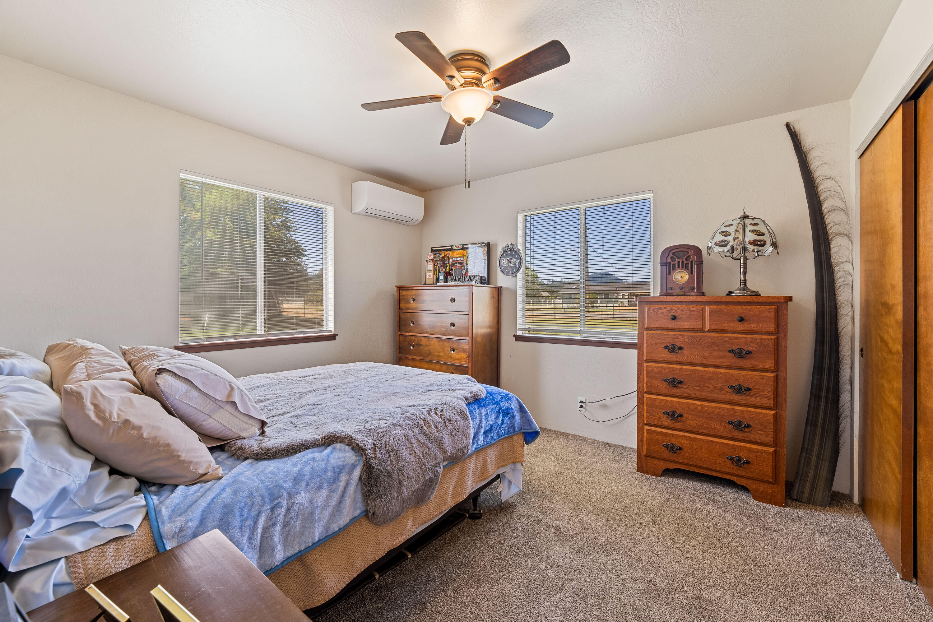 1533 Boundary Road