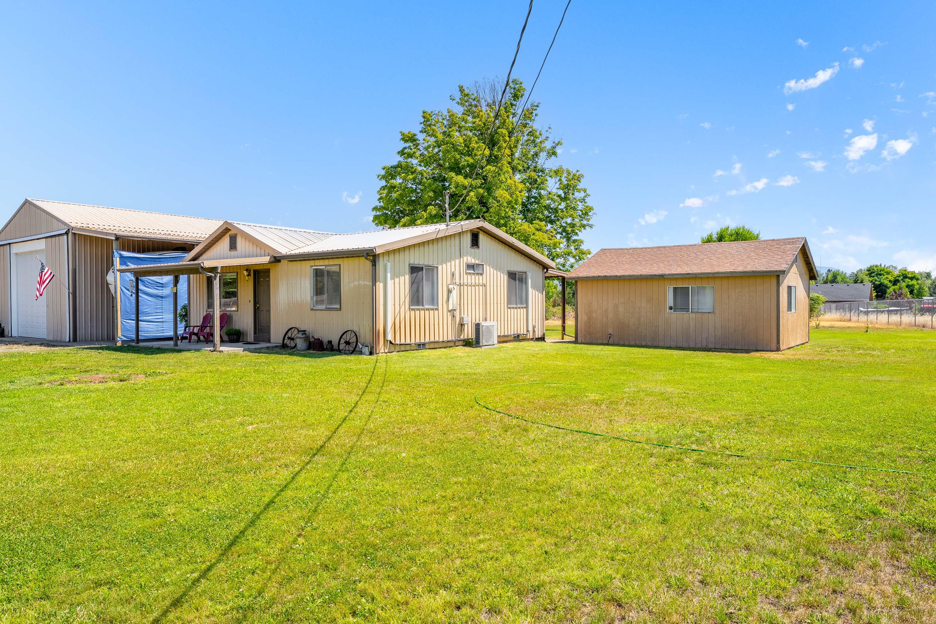 1533 Boundary Road