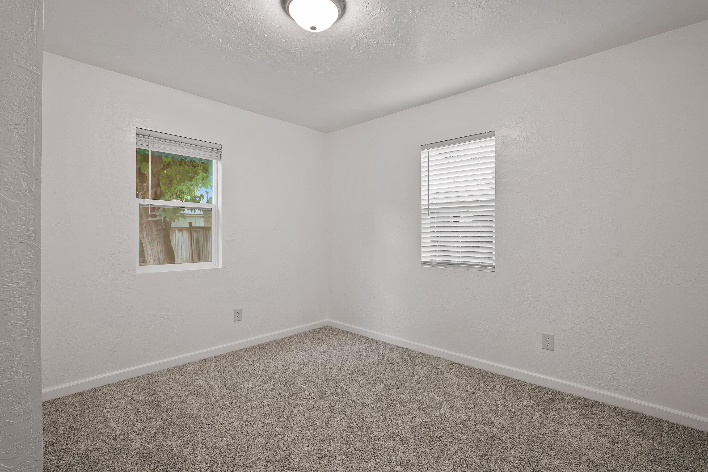 522 S 4th Street