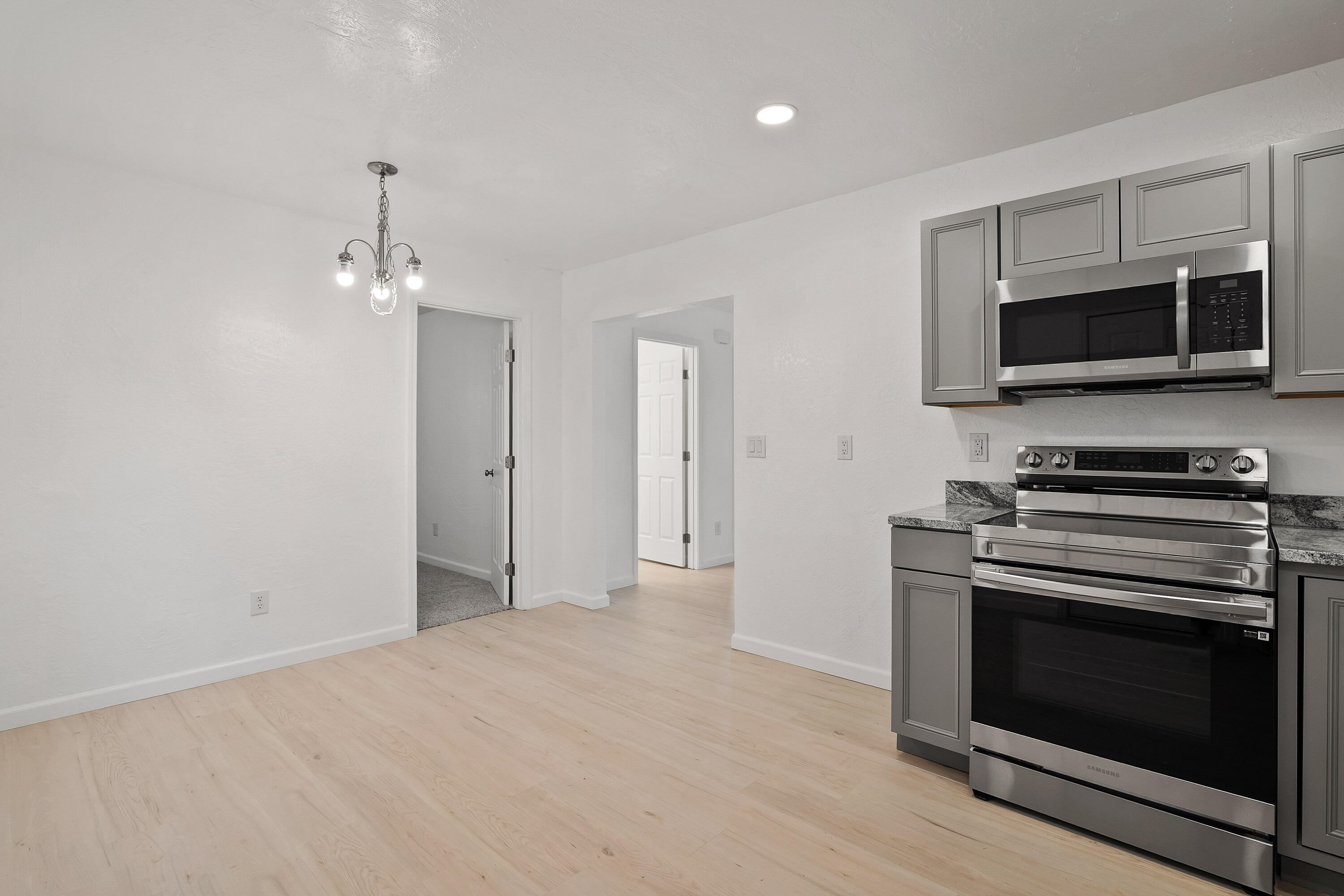 522 S 4th Street