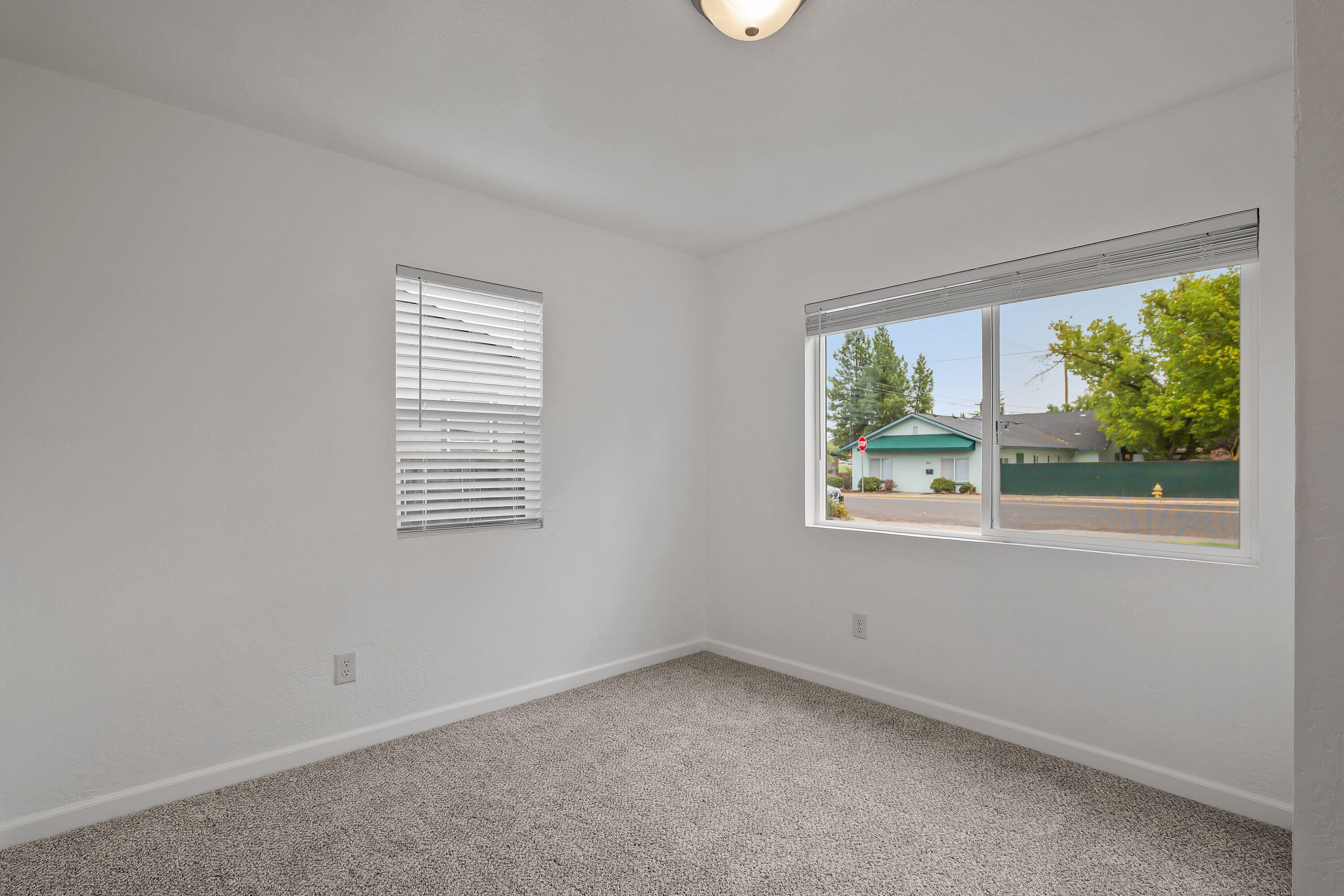 522 S 4th Street