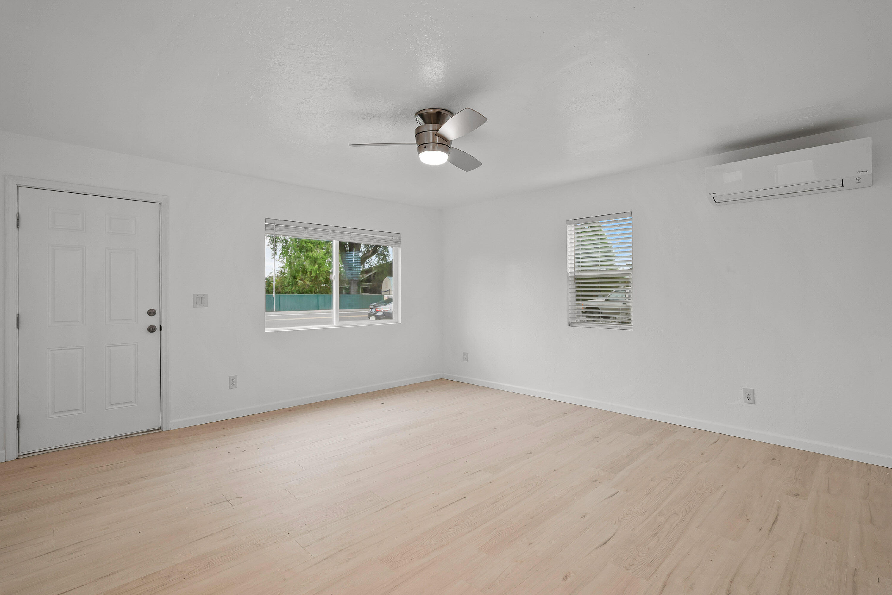 522 S 4th Street