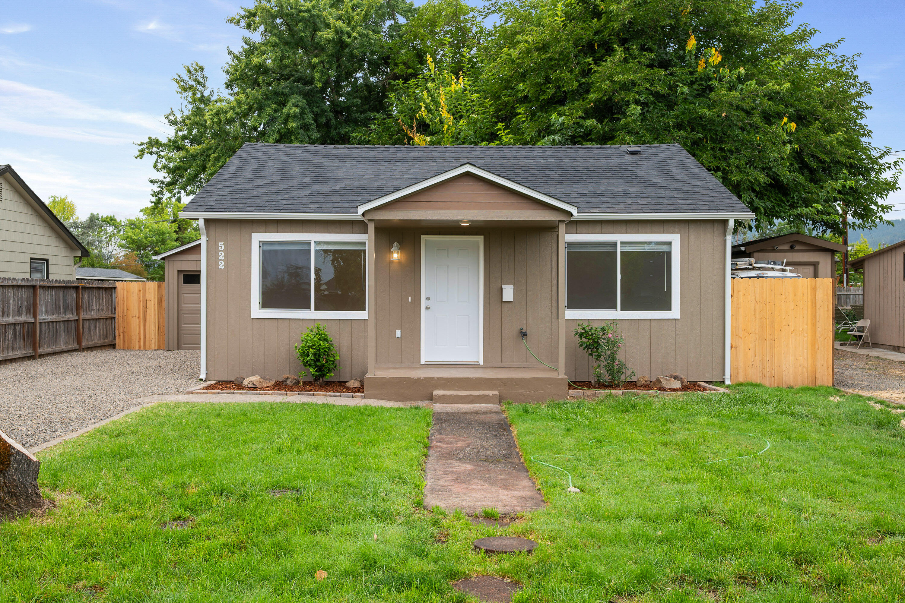 522 S 4th Street