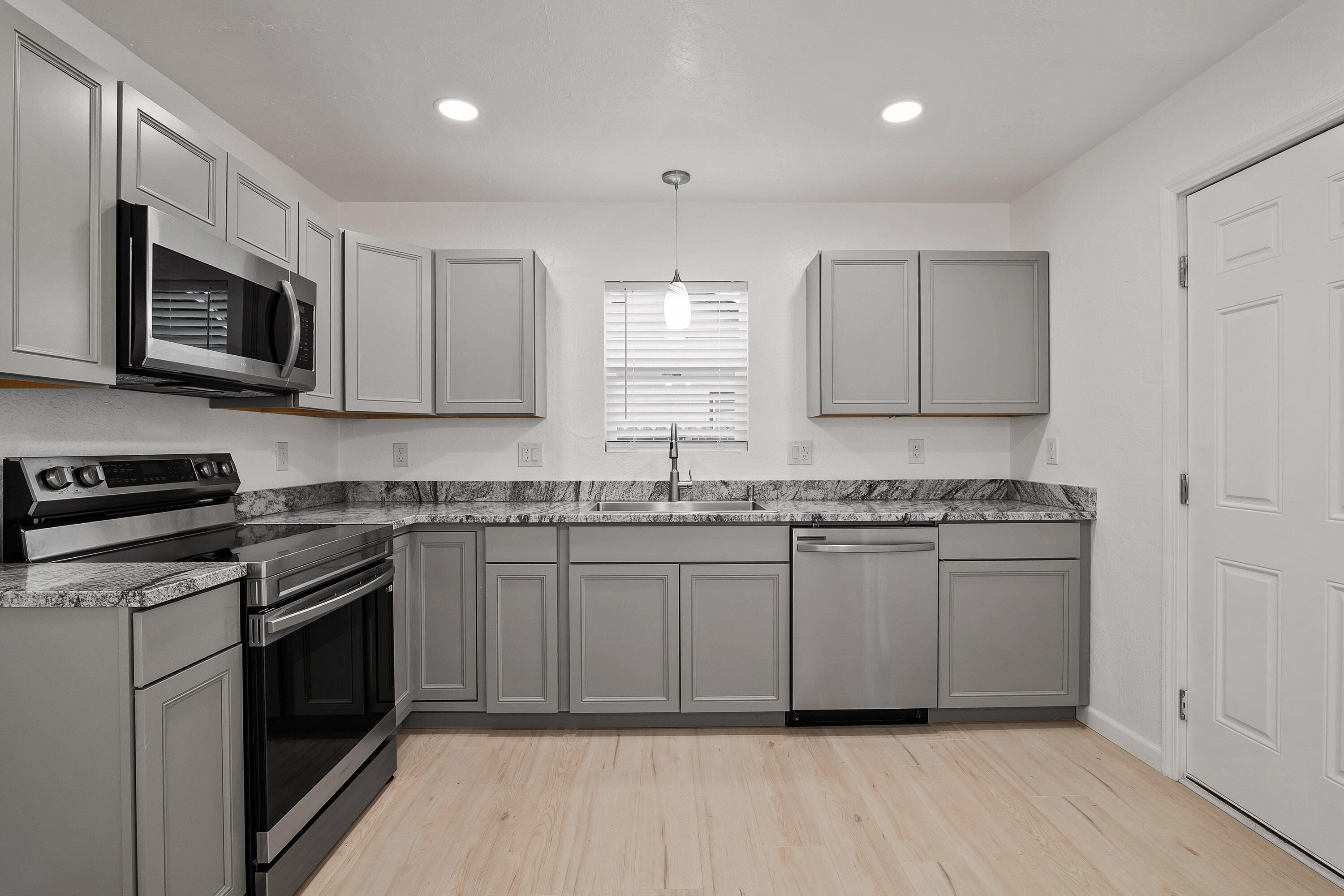 522 S 4th Street