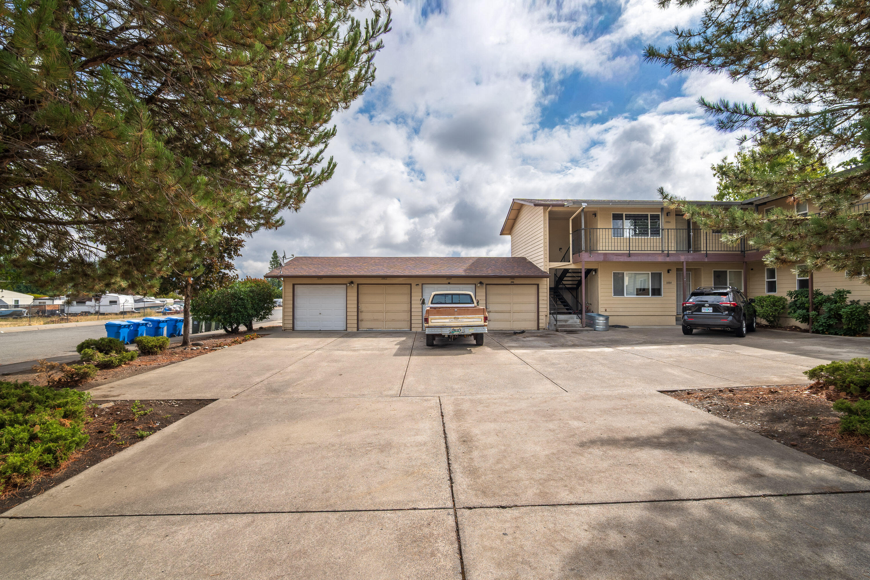 1880 Medart Lane