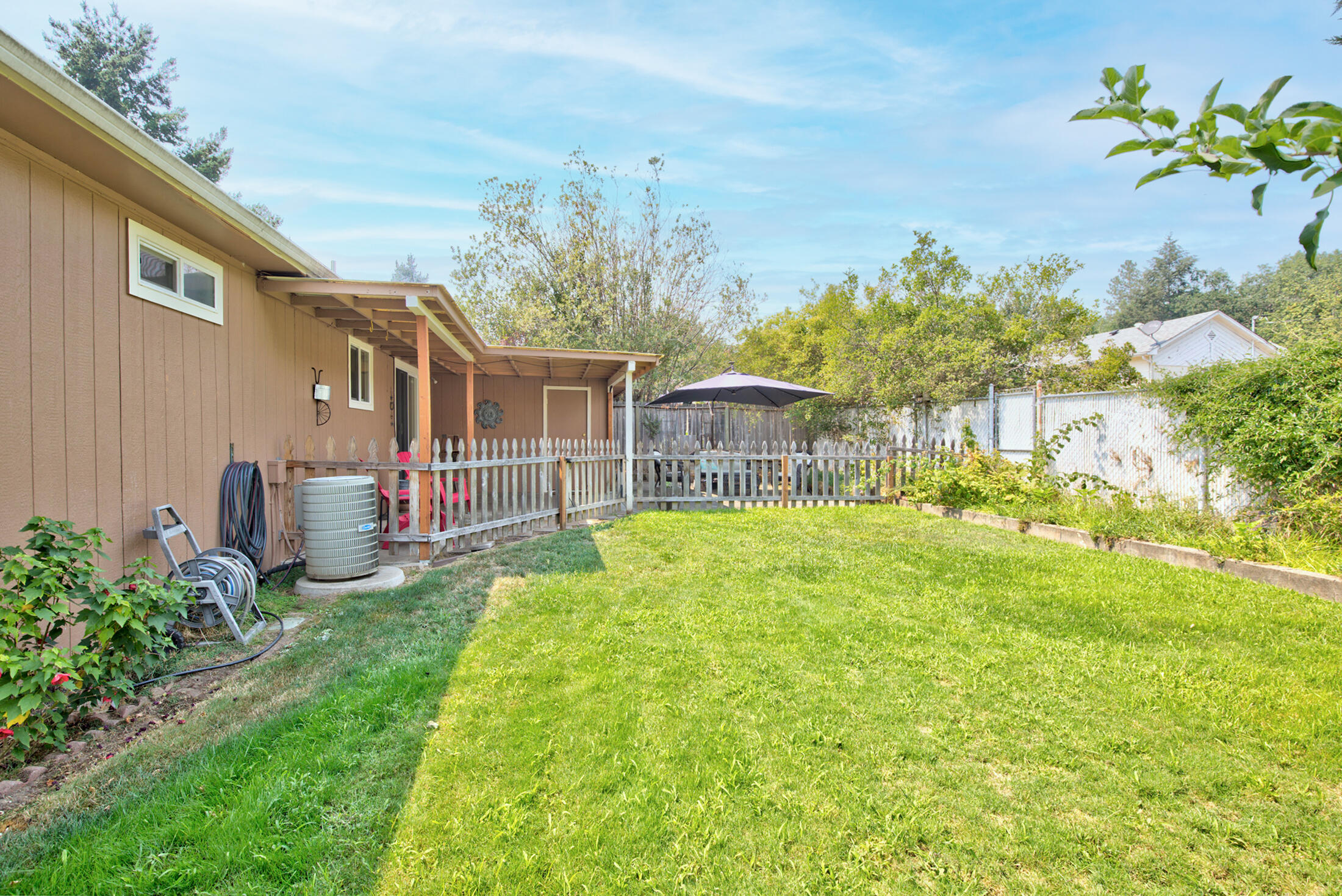 1016 NW Bellevue Place