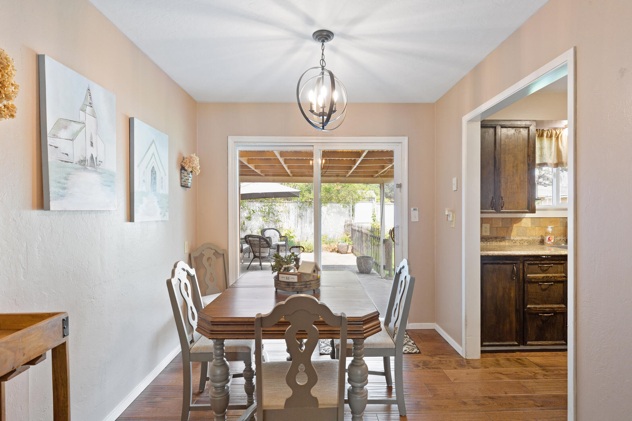 1016 NW Bellevue Place