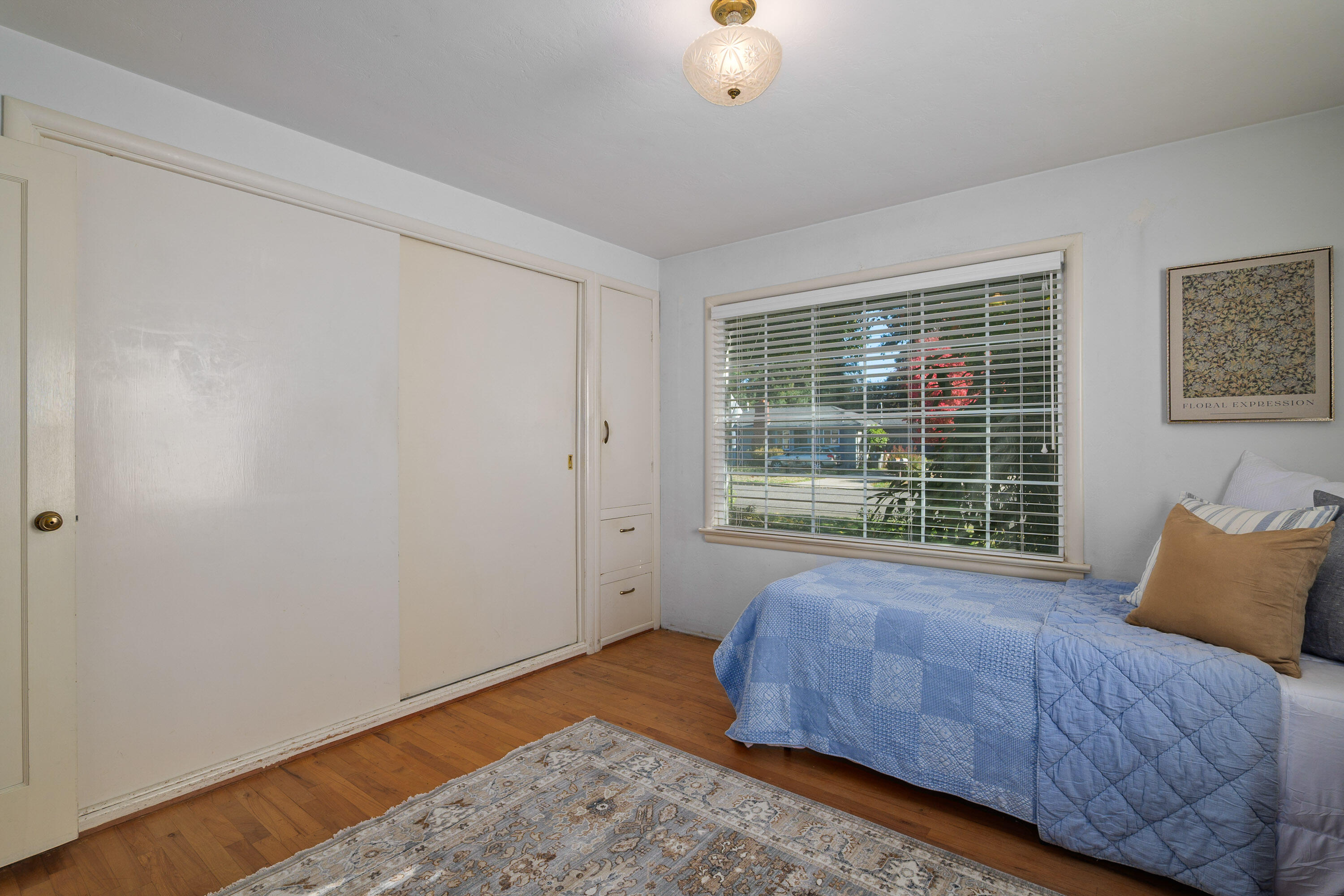 1034 SE Clarey Avenue, Grants Pass