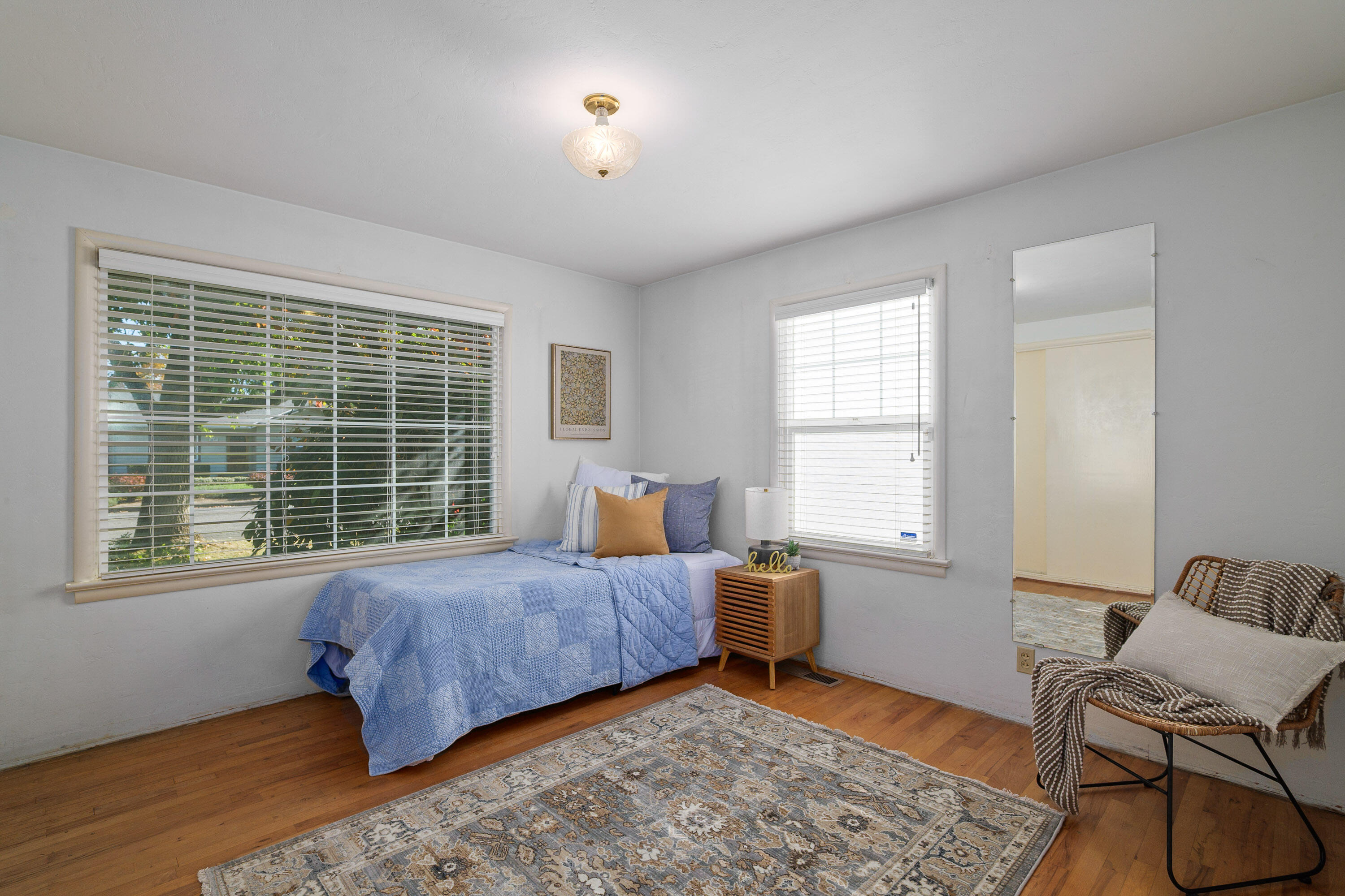 1034 SE Clarey Avenue, Grants Pass