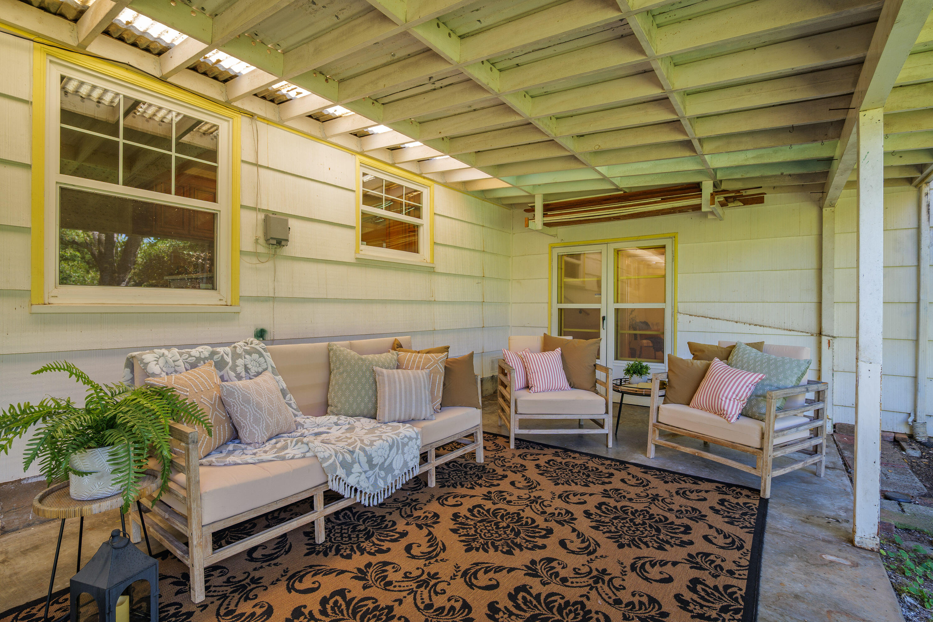 1034 SE Clarey Avenue, Grants Pass