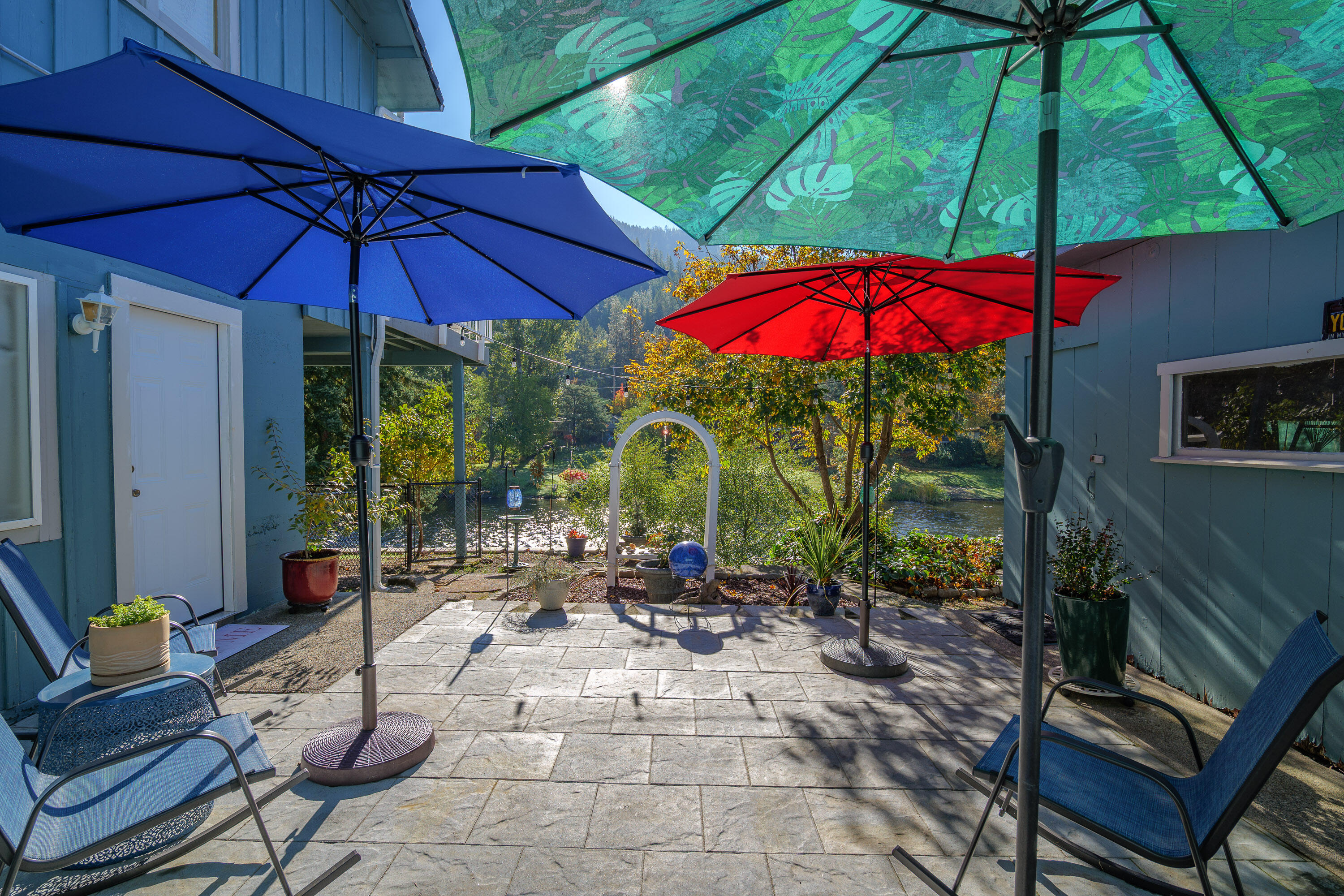 2215 SE Portola Drive