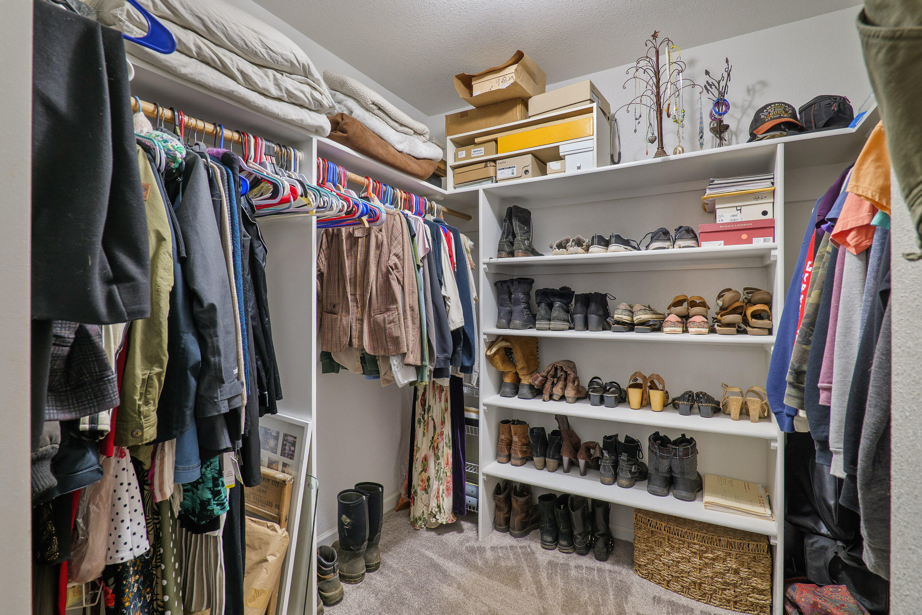 2215 SE Portola Drive