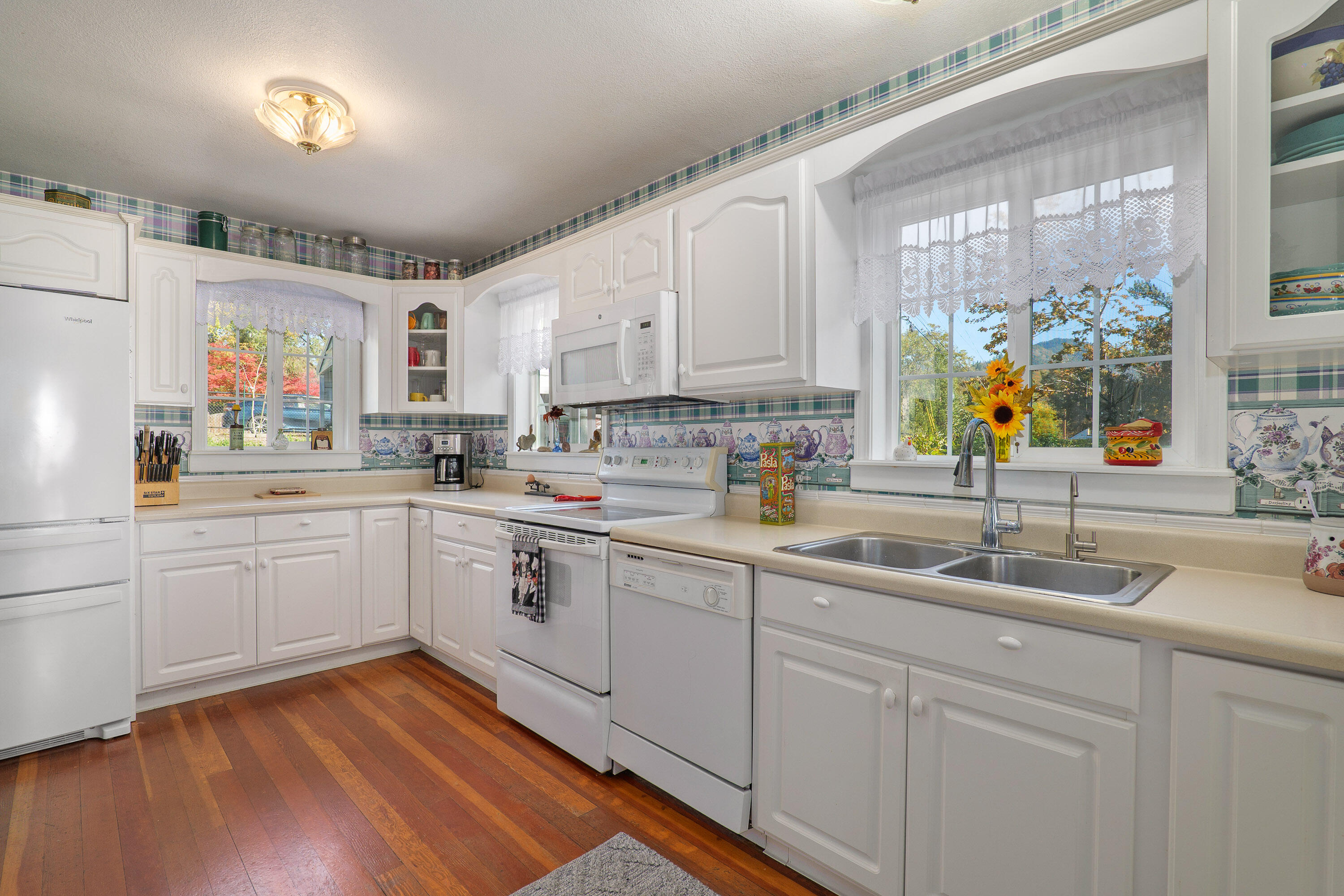 2215 SE Portola Drive