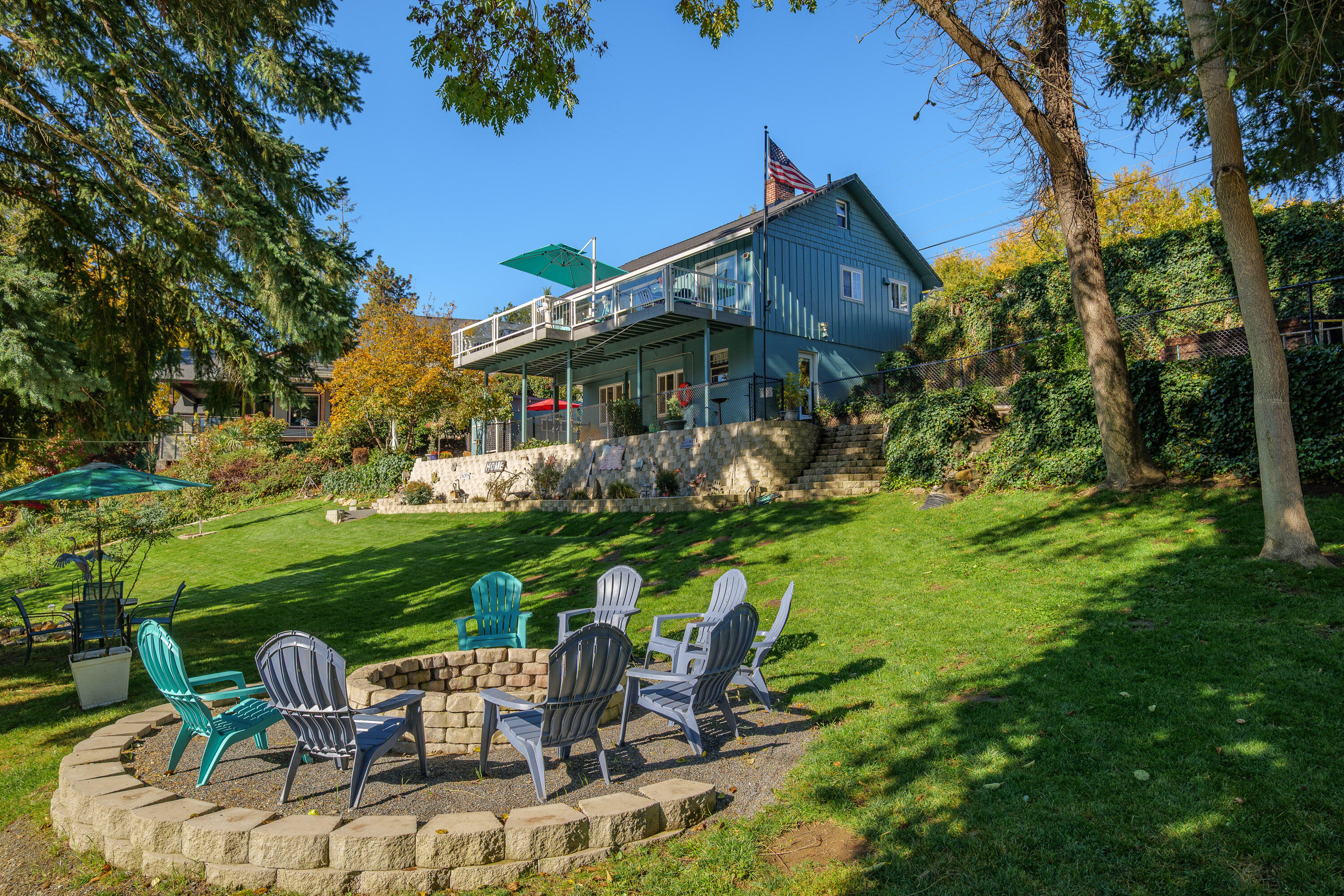 2215 SE Portola Drive