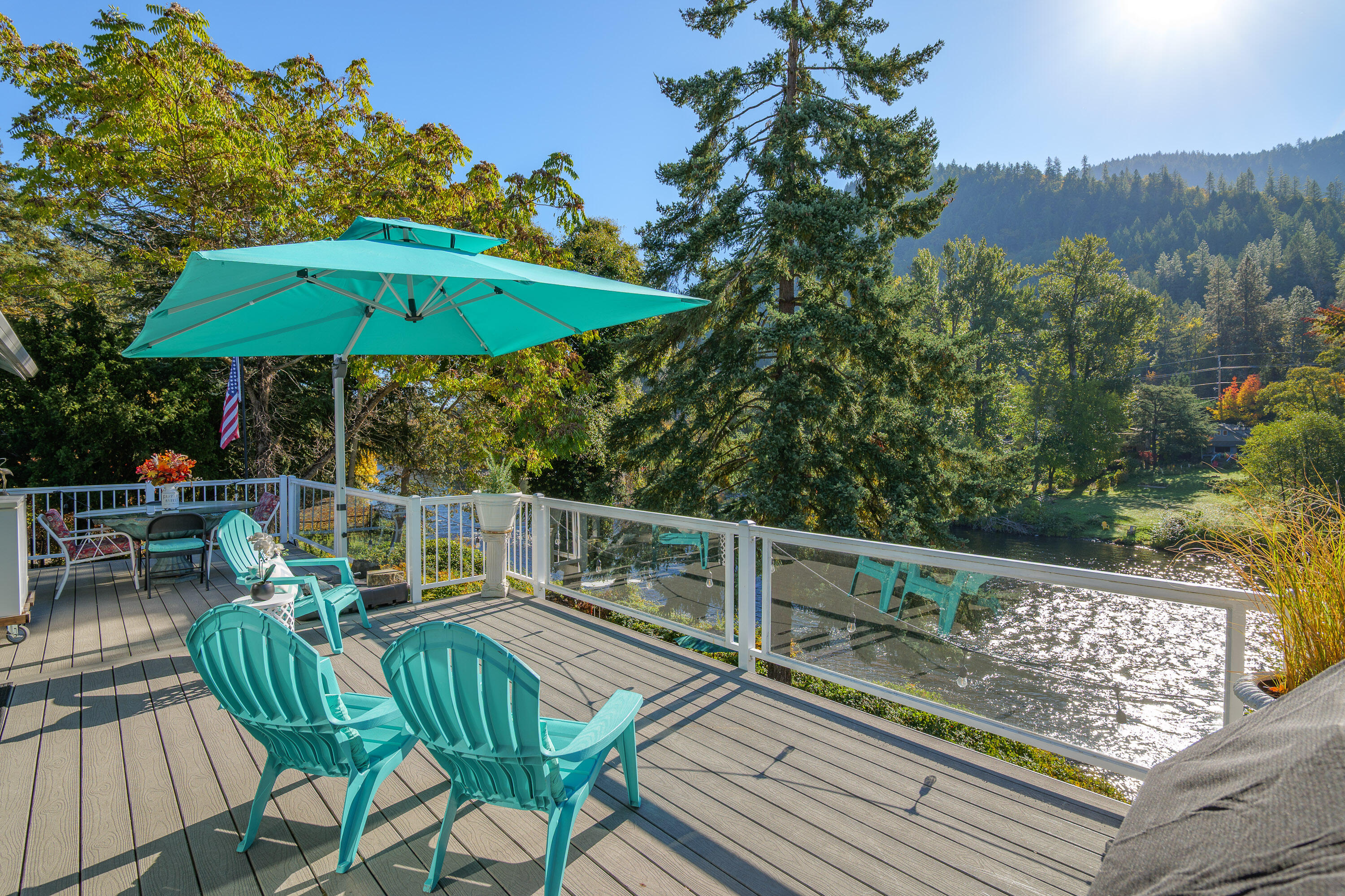 2215 SE Portola Drive