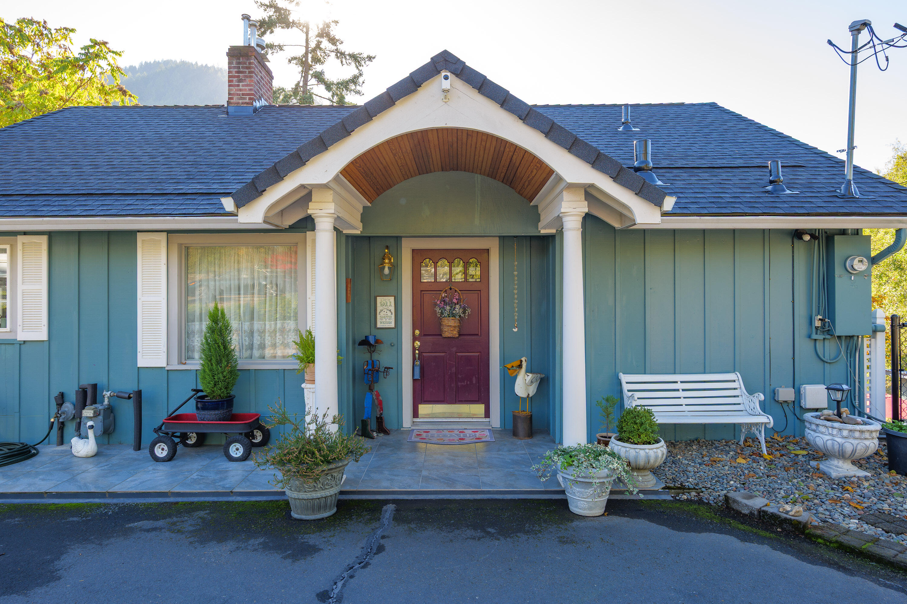 2215 SE Portola Drive