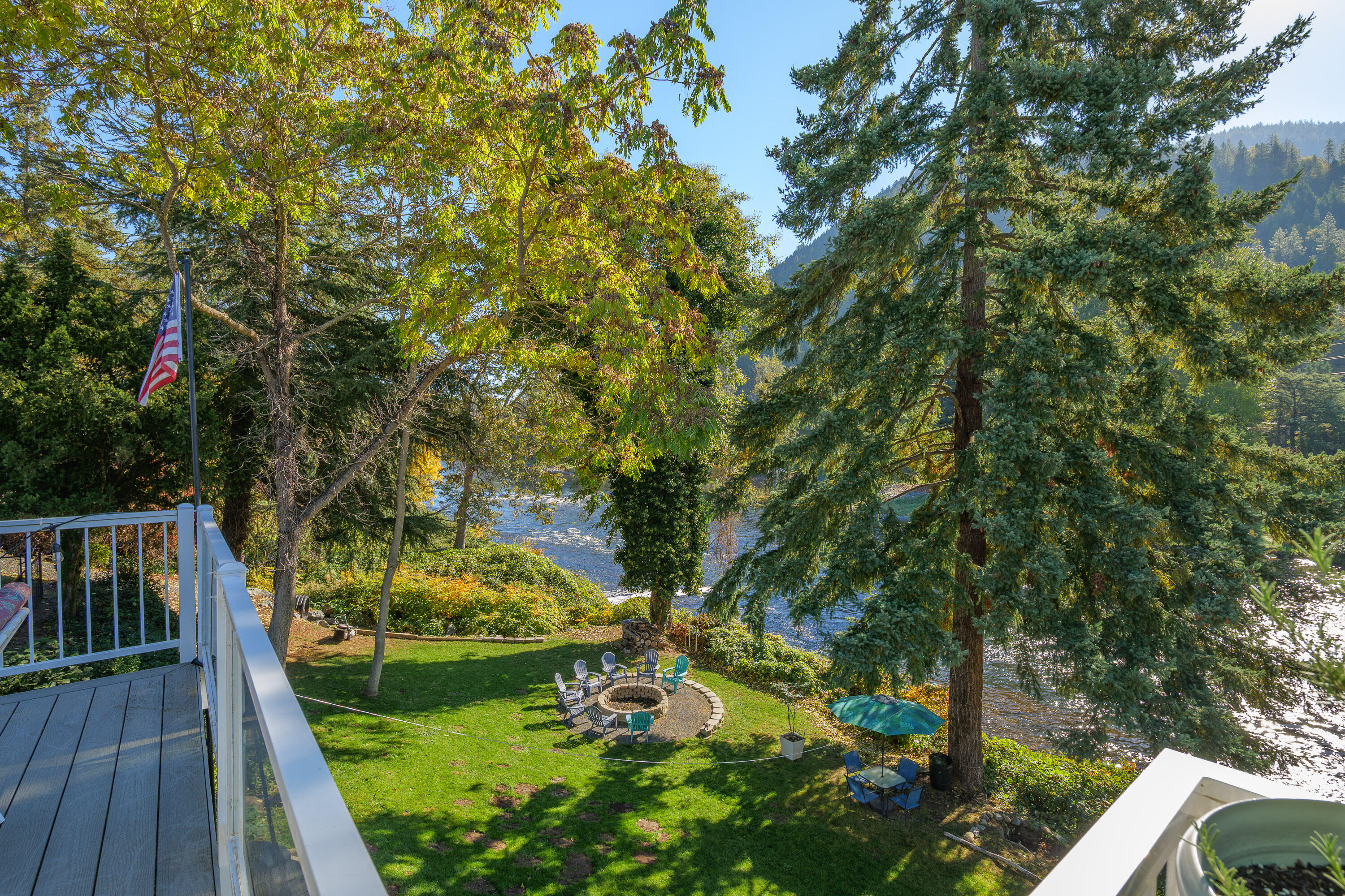 2215 SE Portola Drive