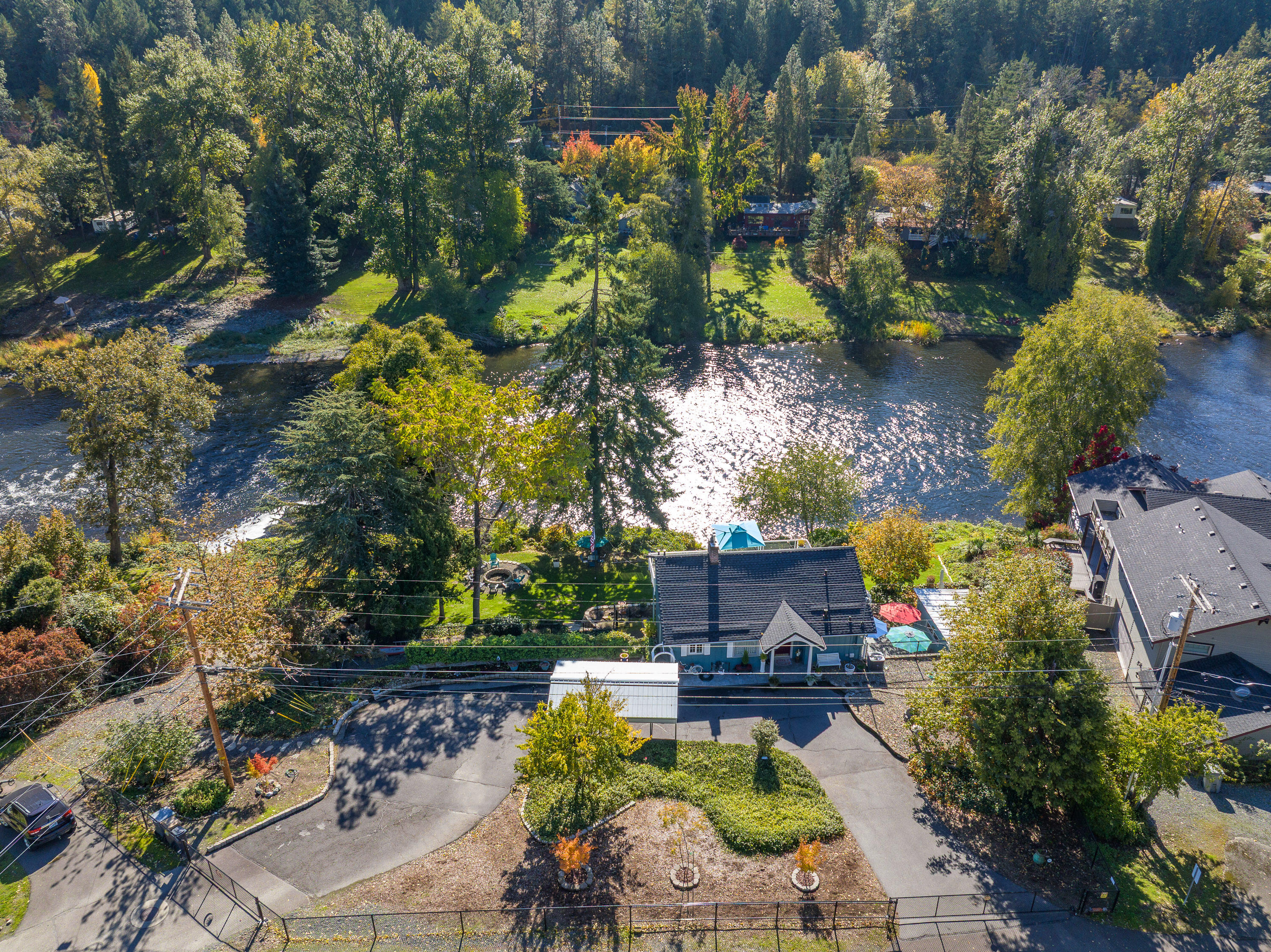 2215 SE Portola Drive