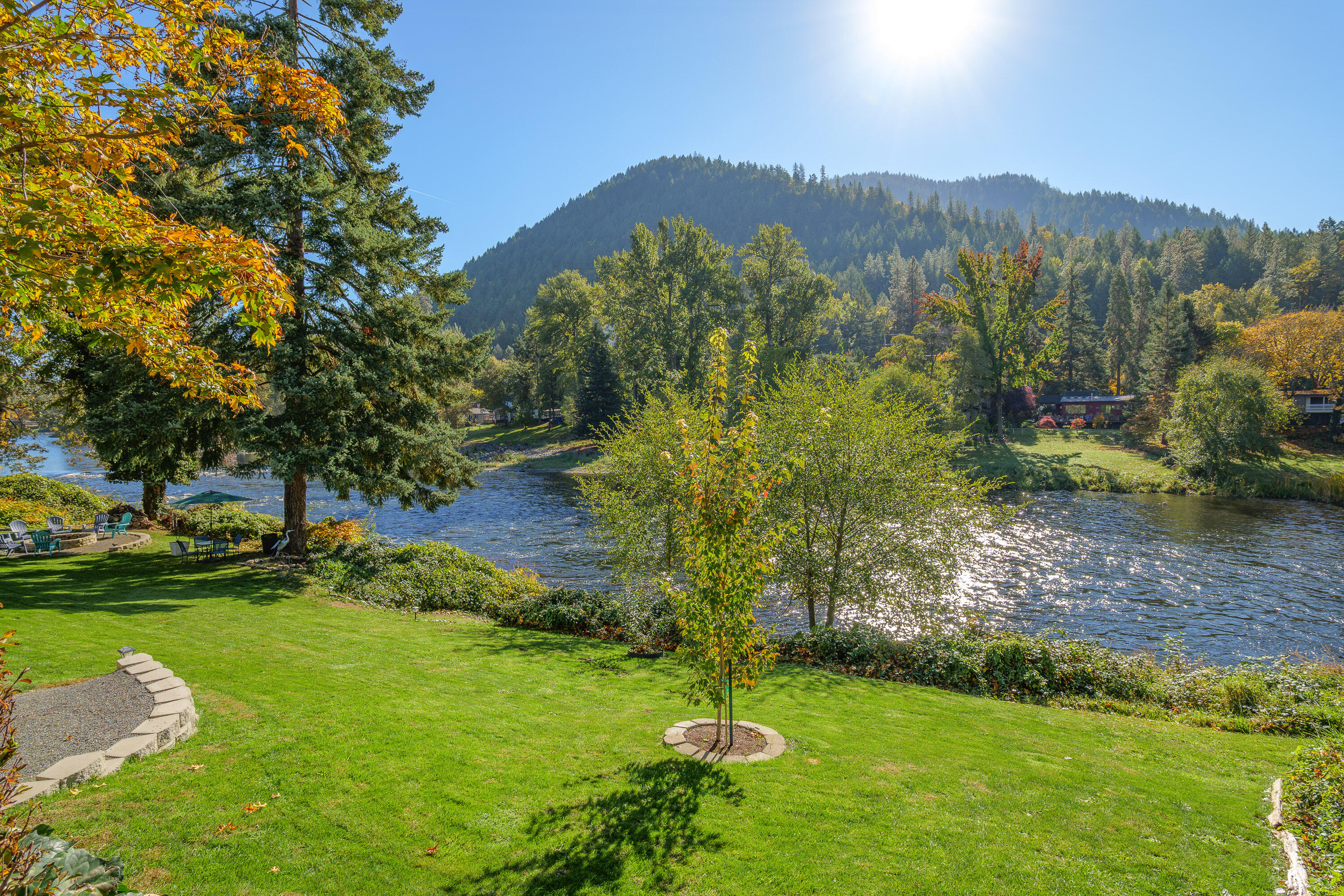 2215 SE Portola Drive