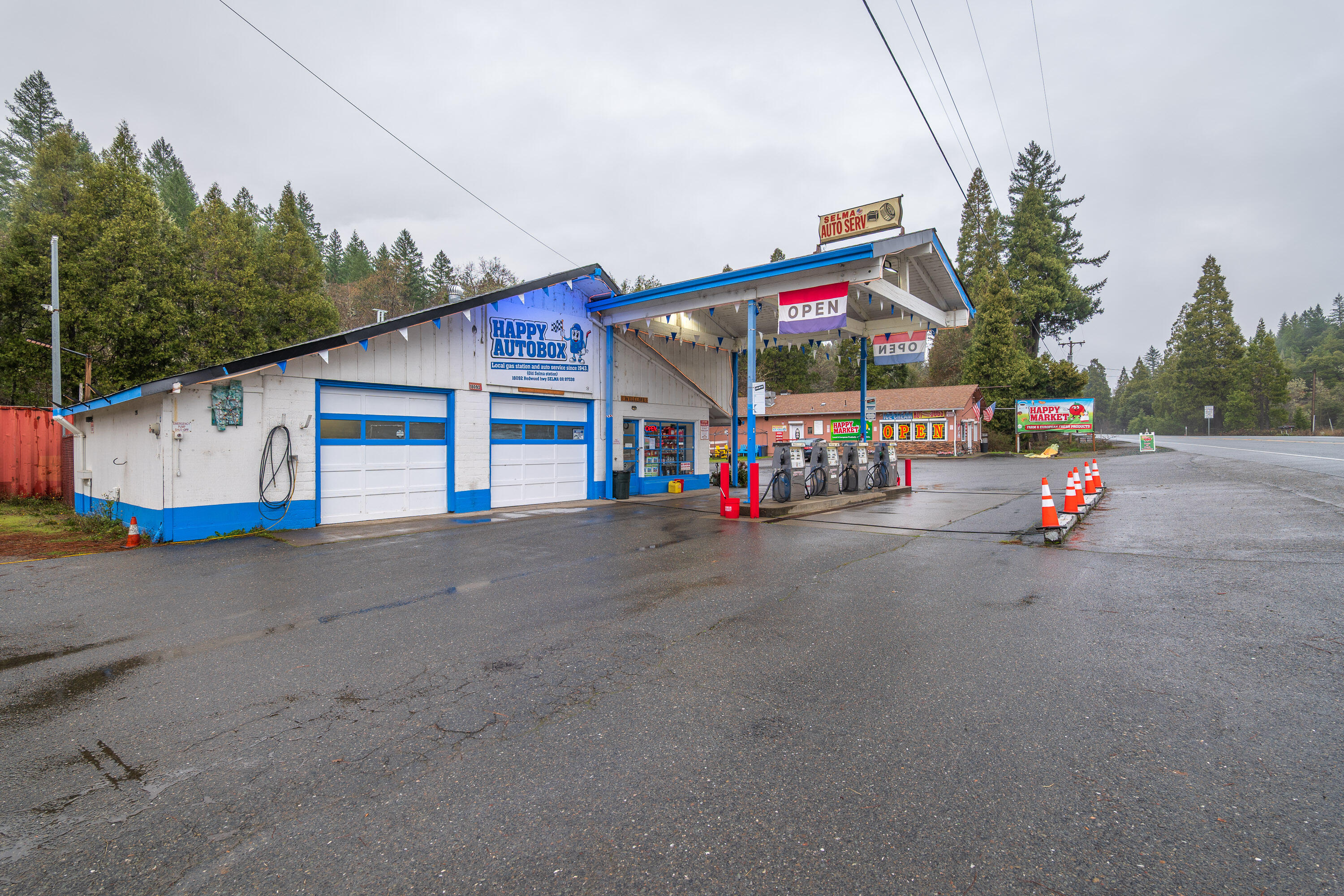 18090 Redwood Highway