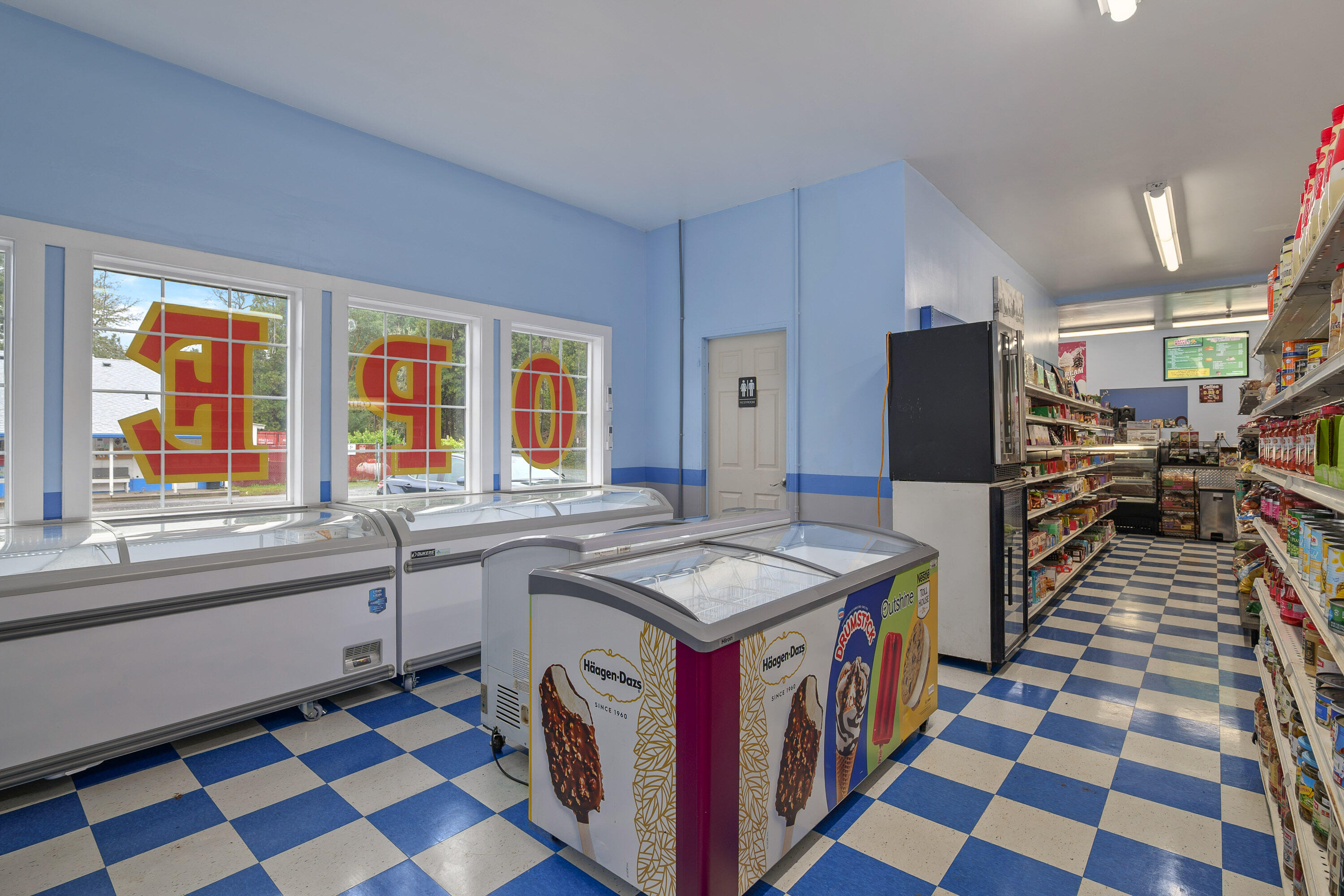 18090 Redwood Highway