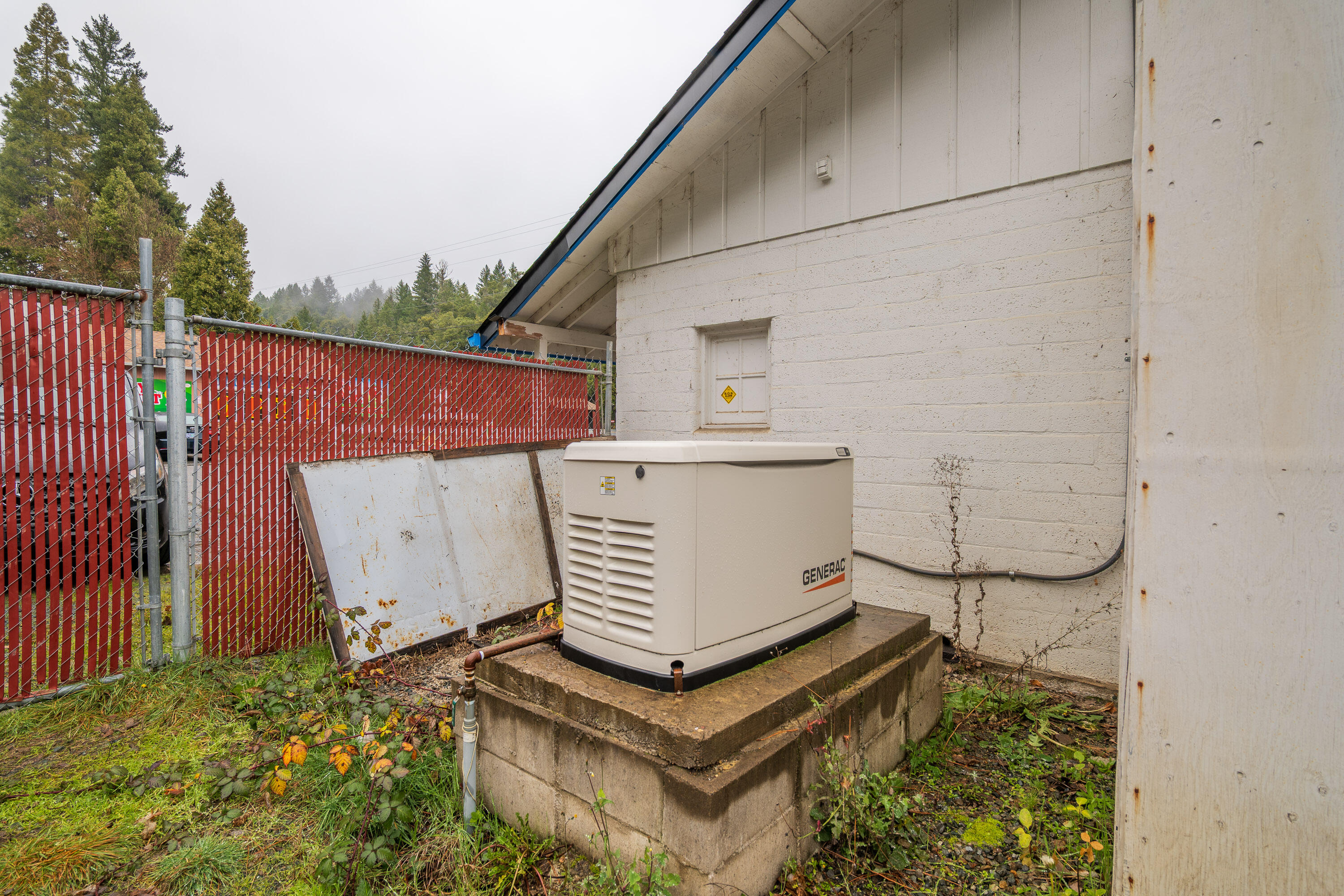 18090 Redwood Highway