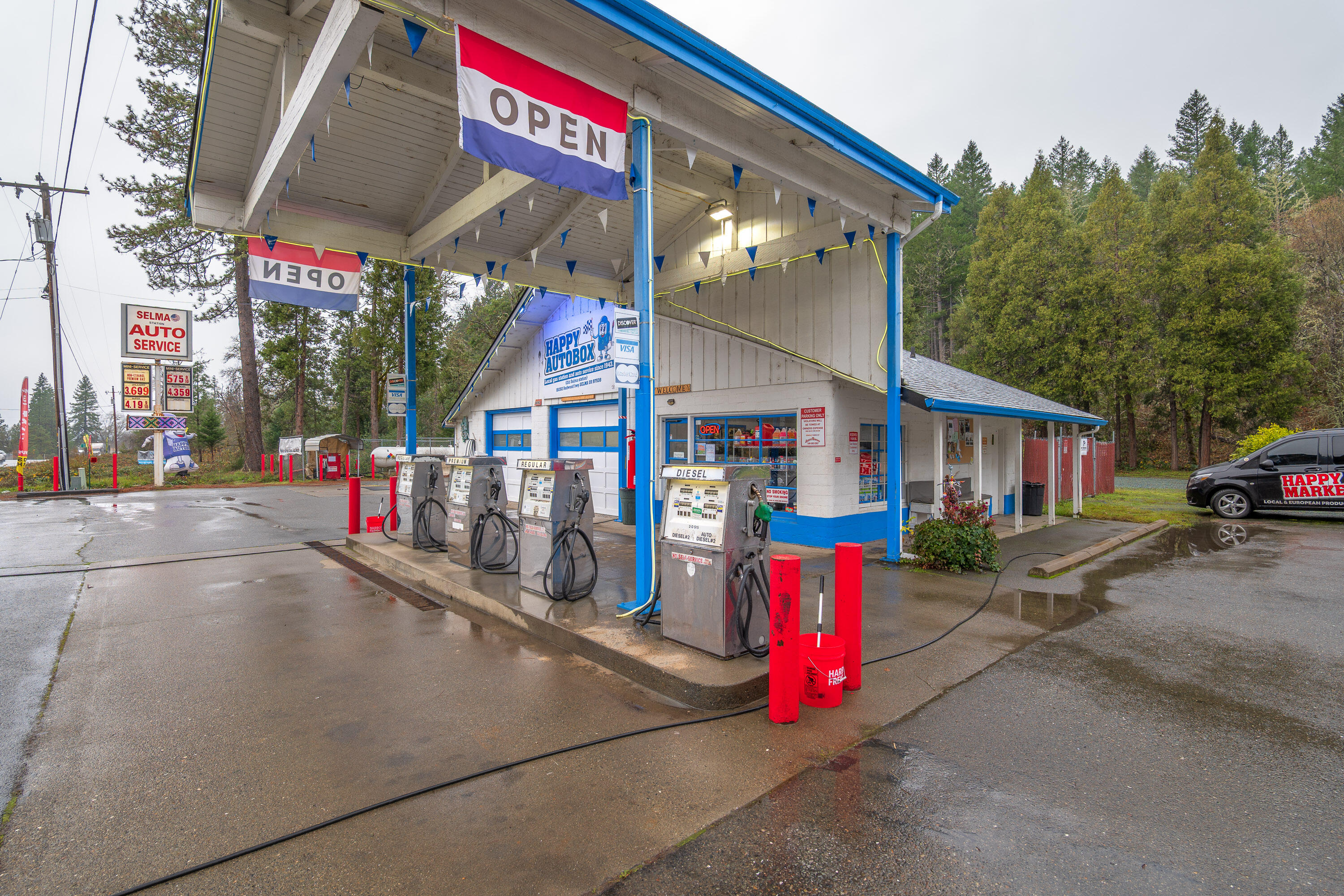 18090 Redwood Highway