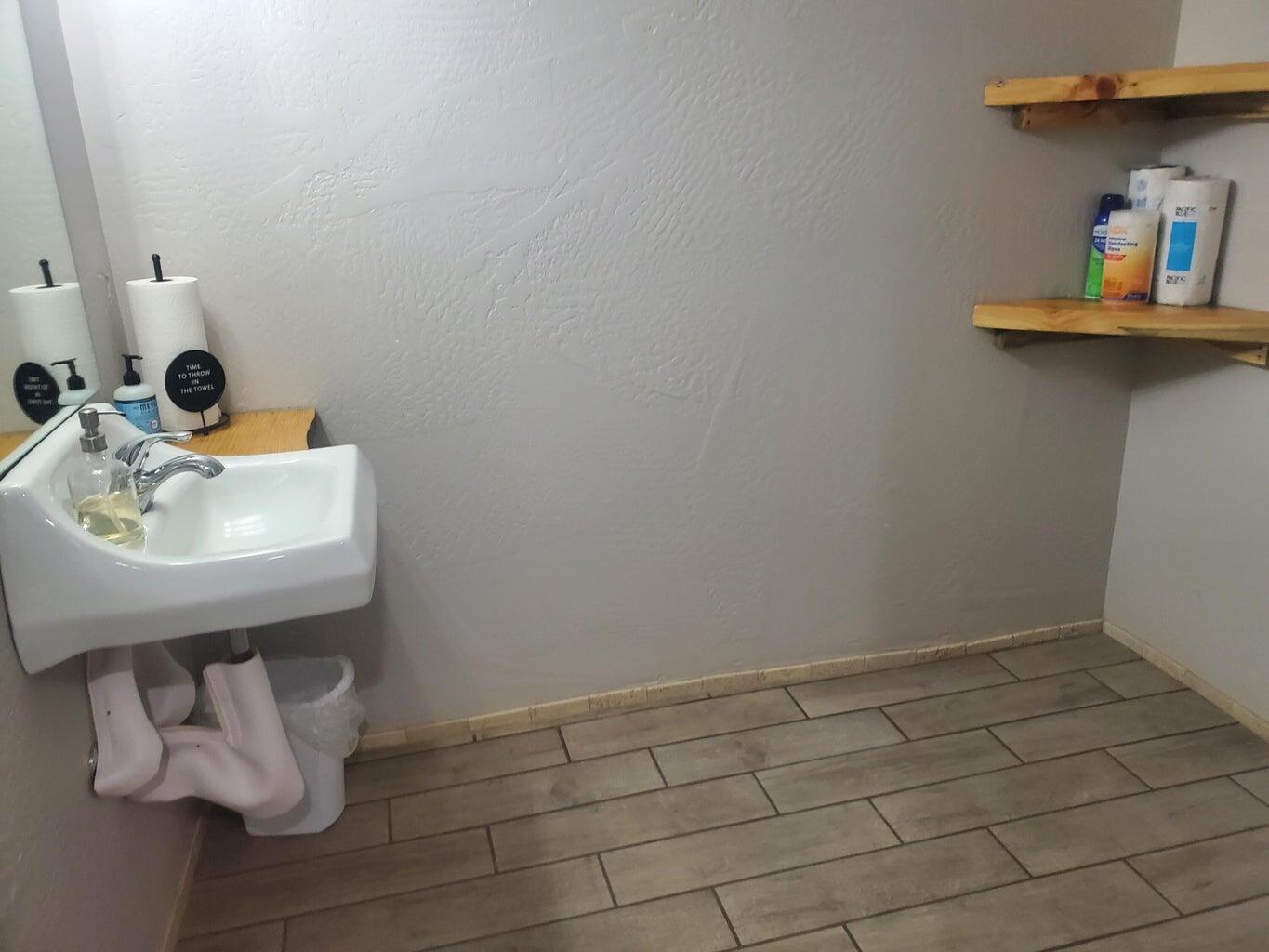 1480 Rogue River Highway