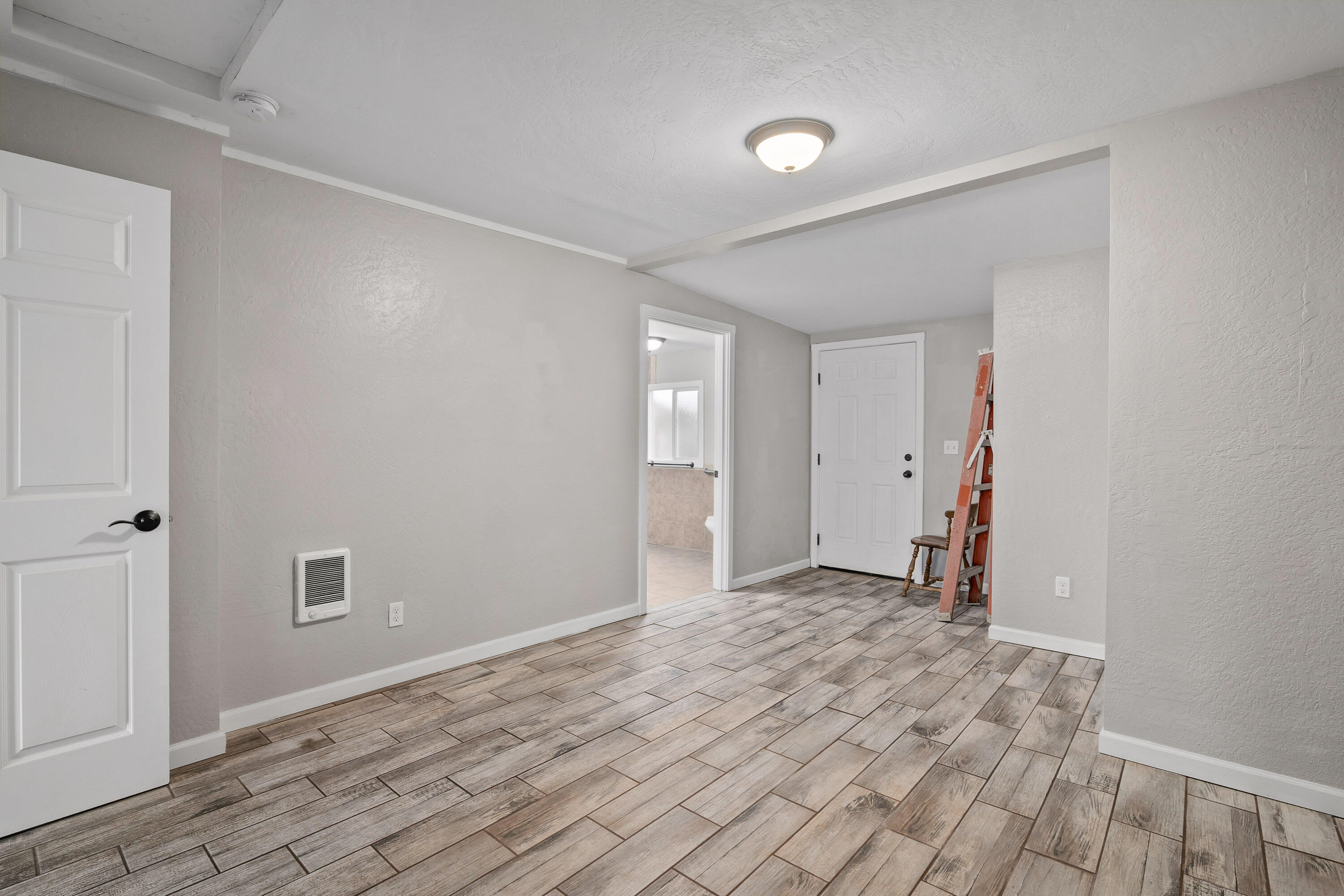 1480 Rogue River Highway