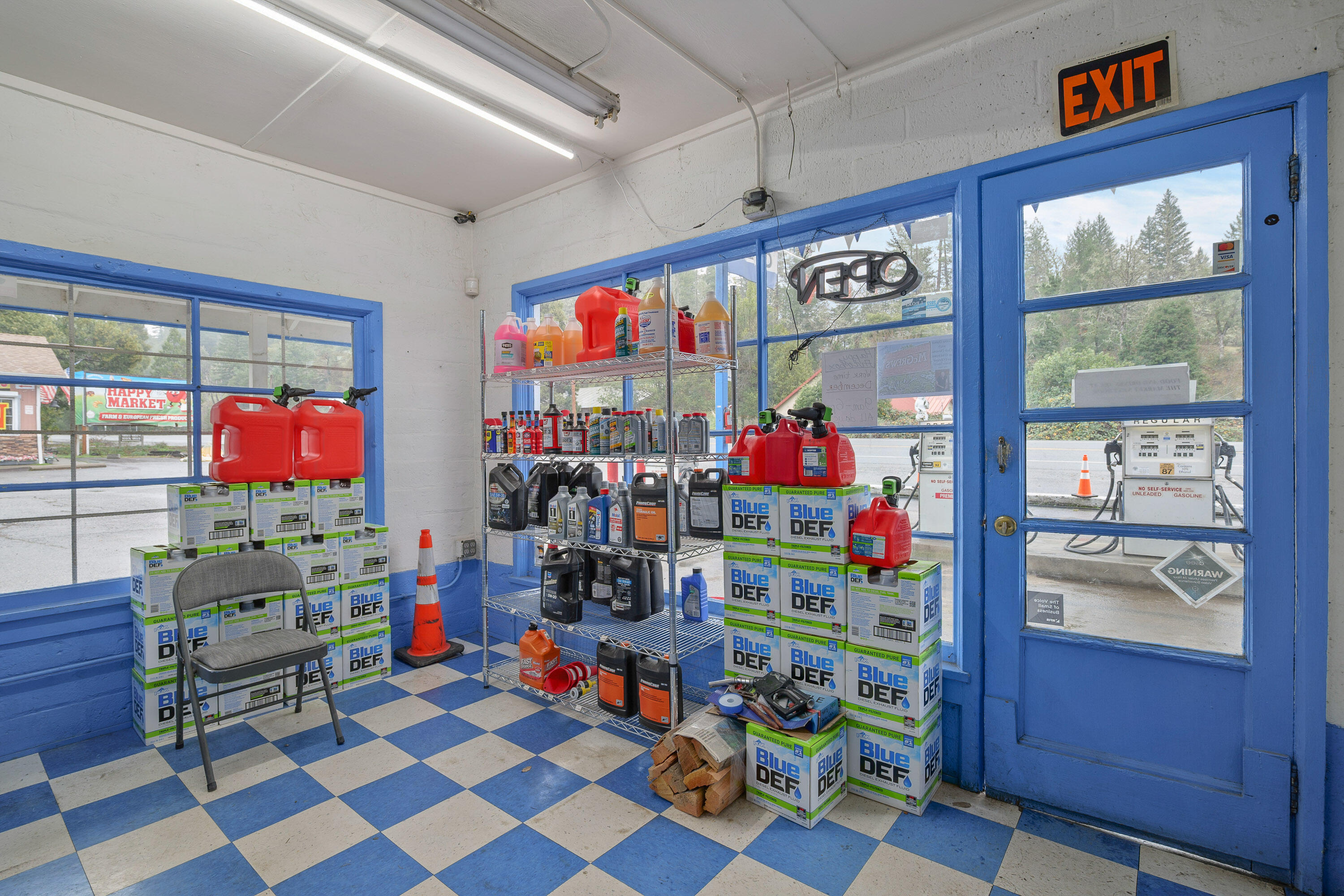 18090 Redwood Highway