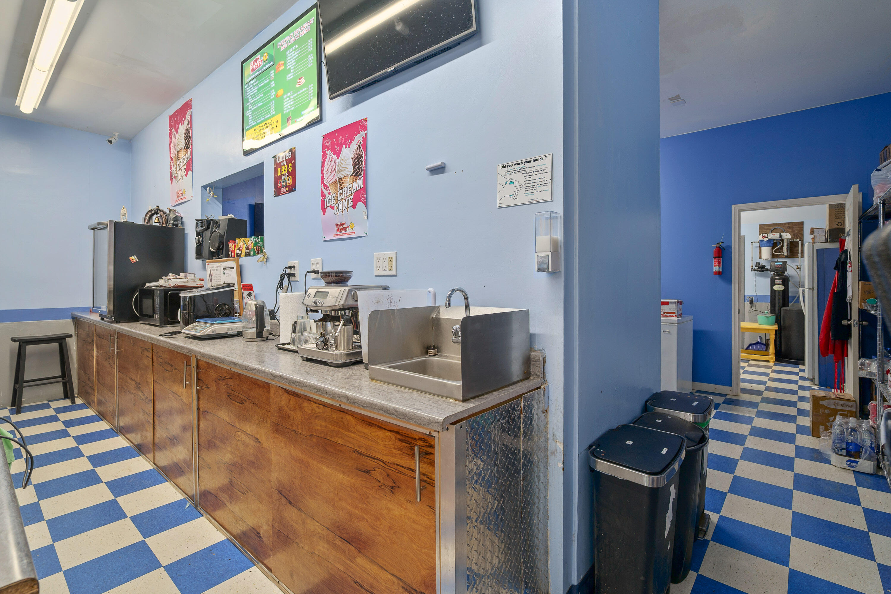 18090 Redwood Highway