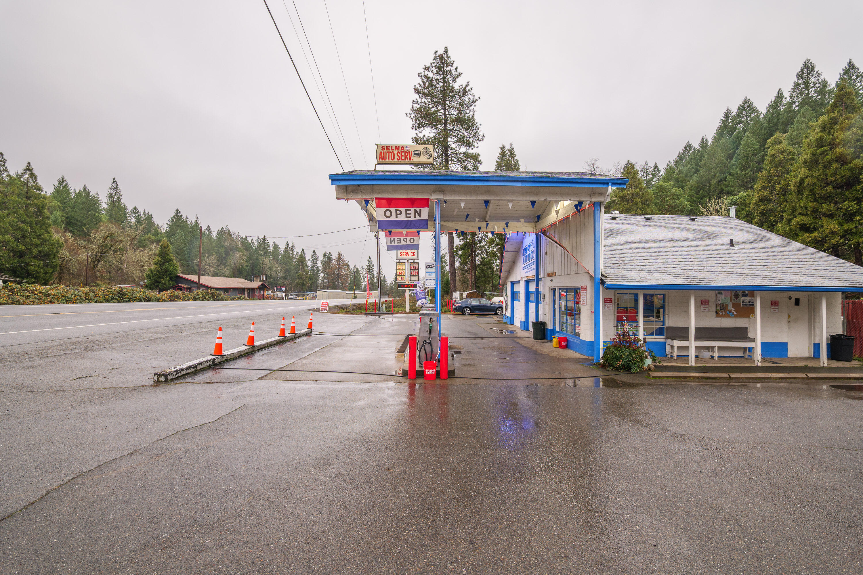 18090 Redwood Highway