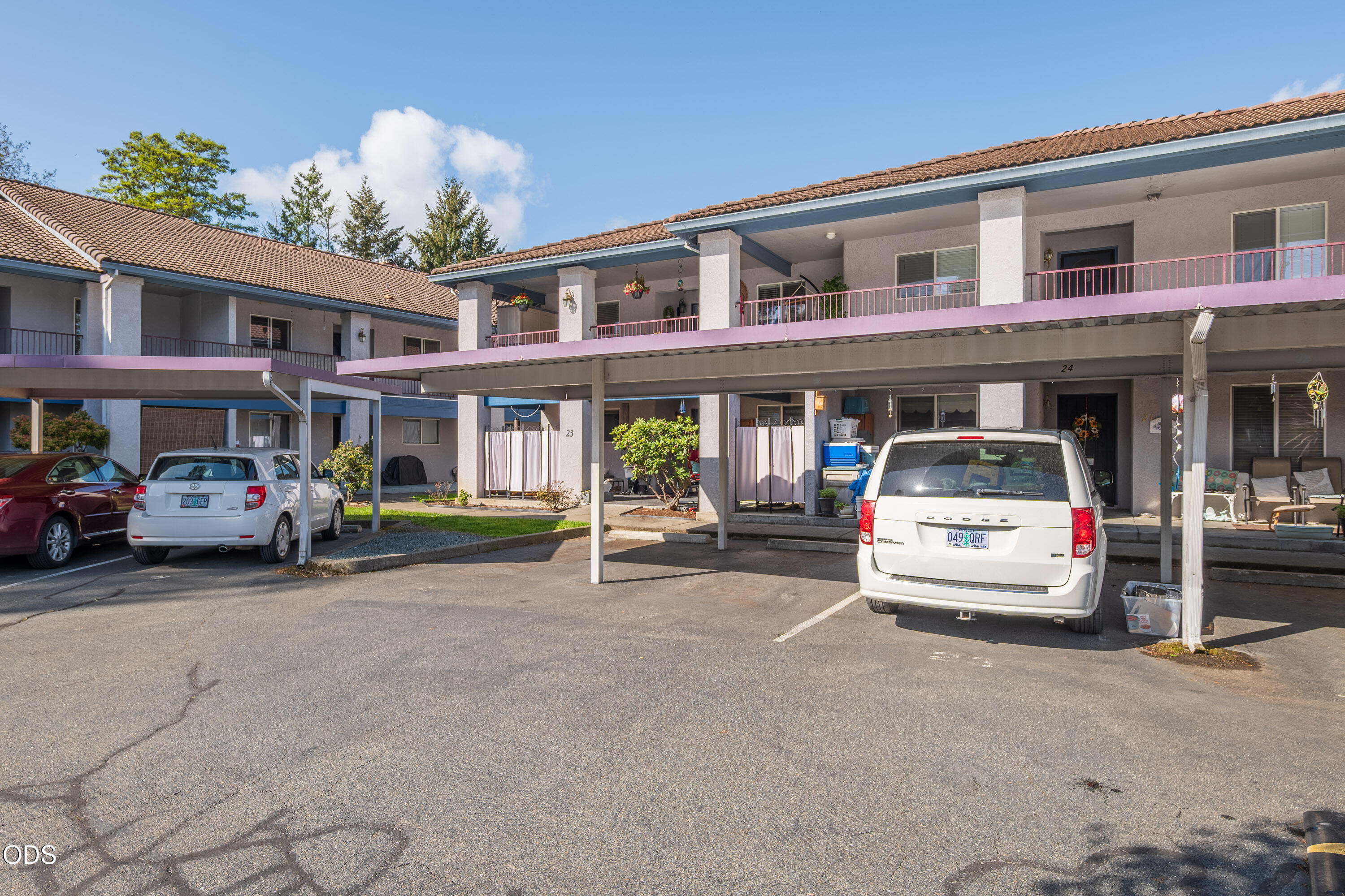 815 Pine Street, 23