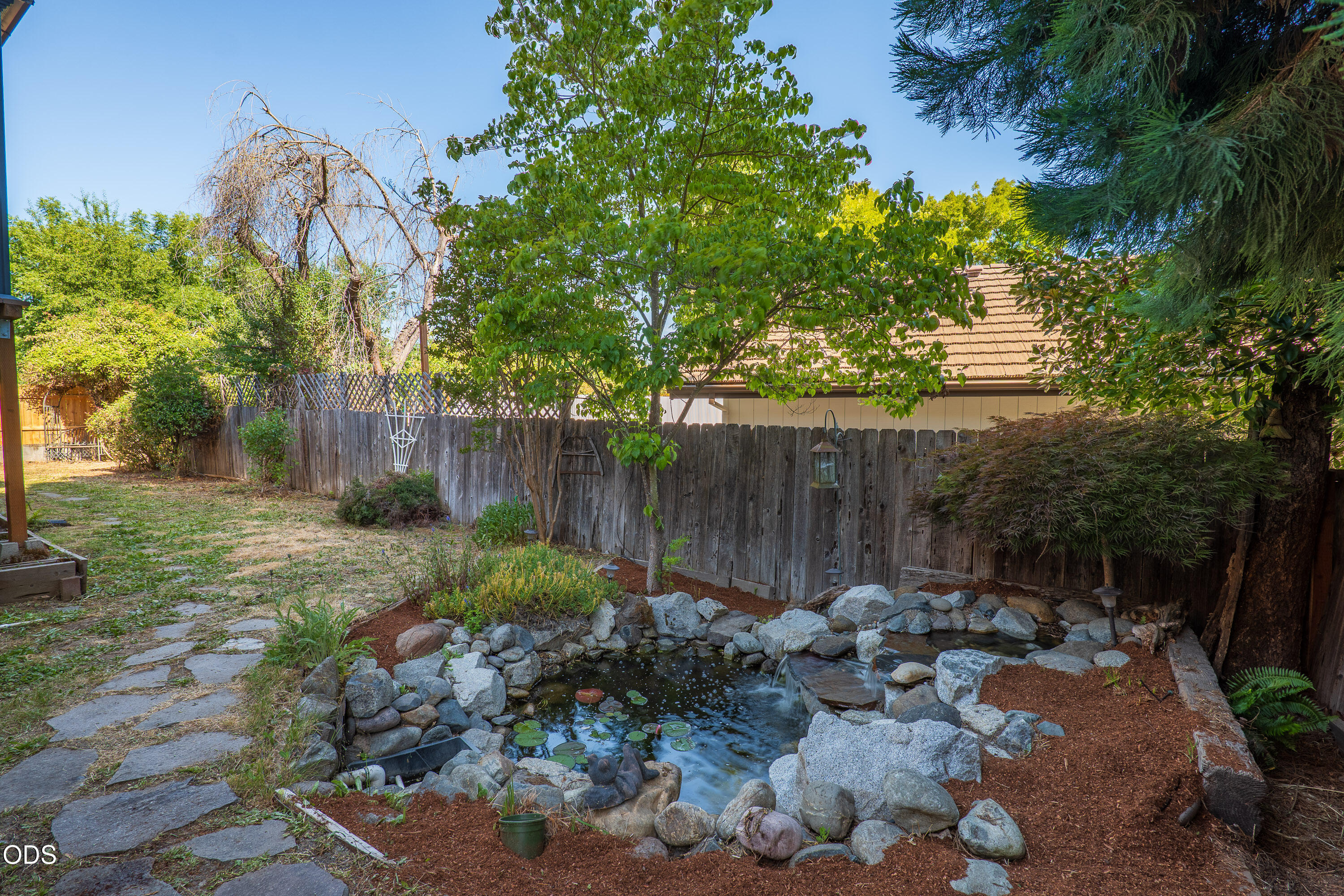 1032 Thelma Way