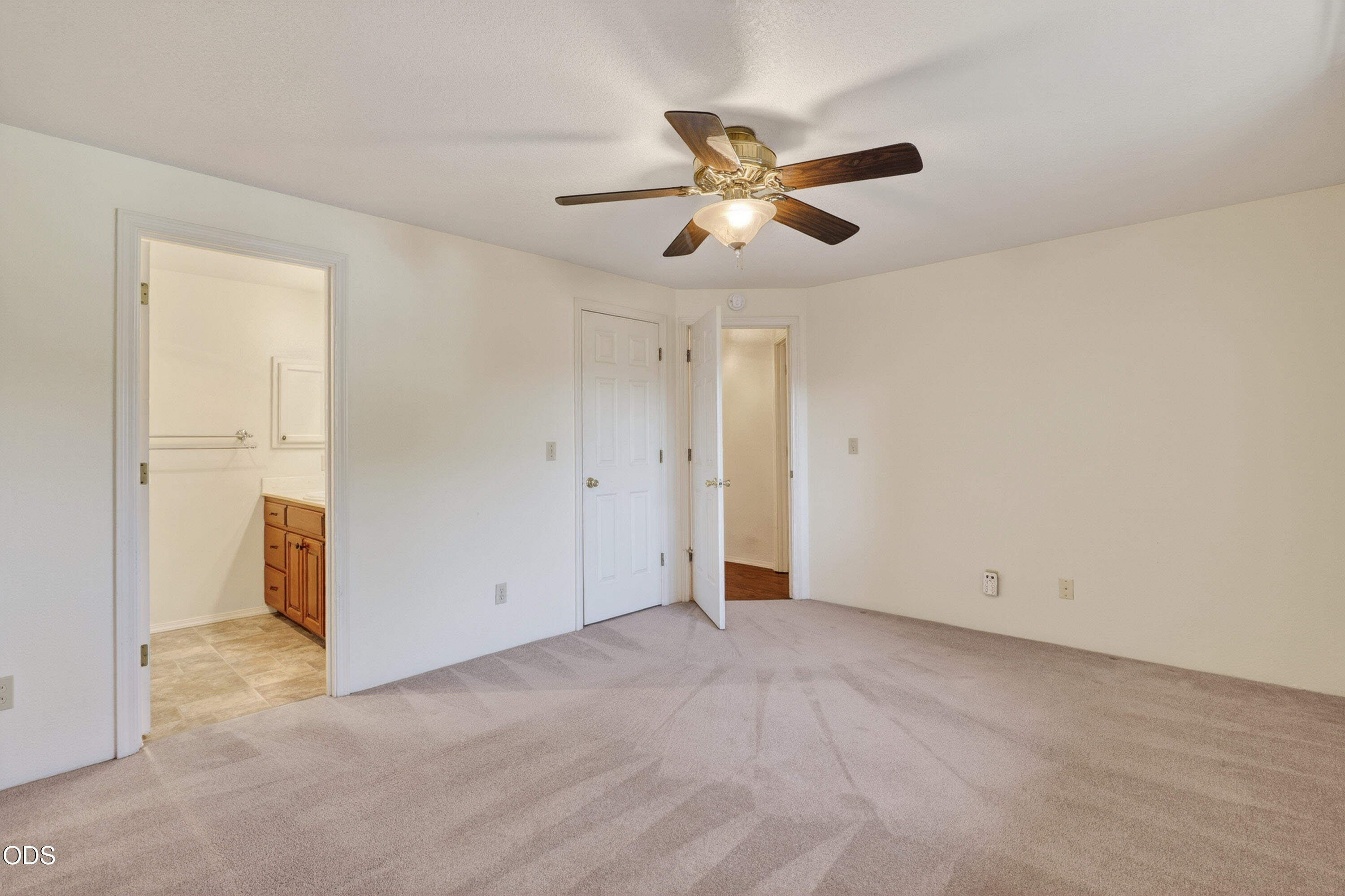 1032 Thelma Way