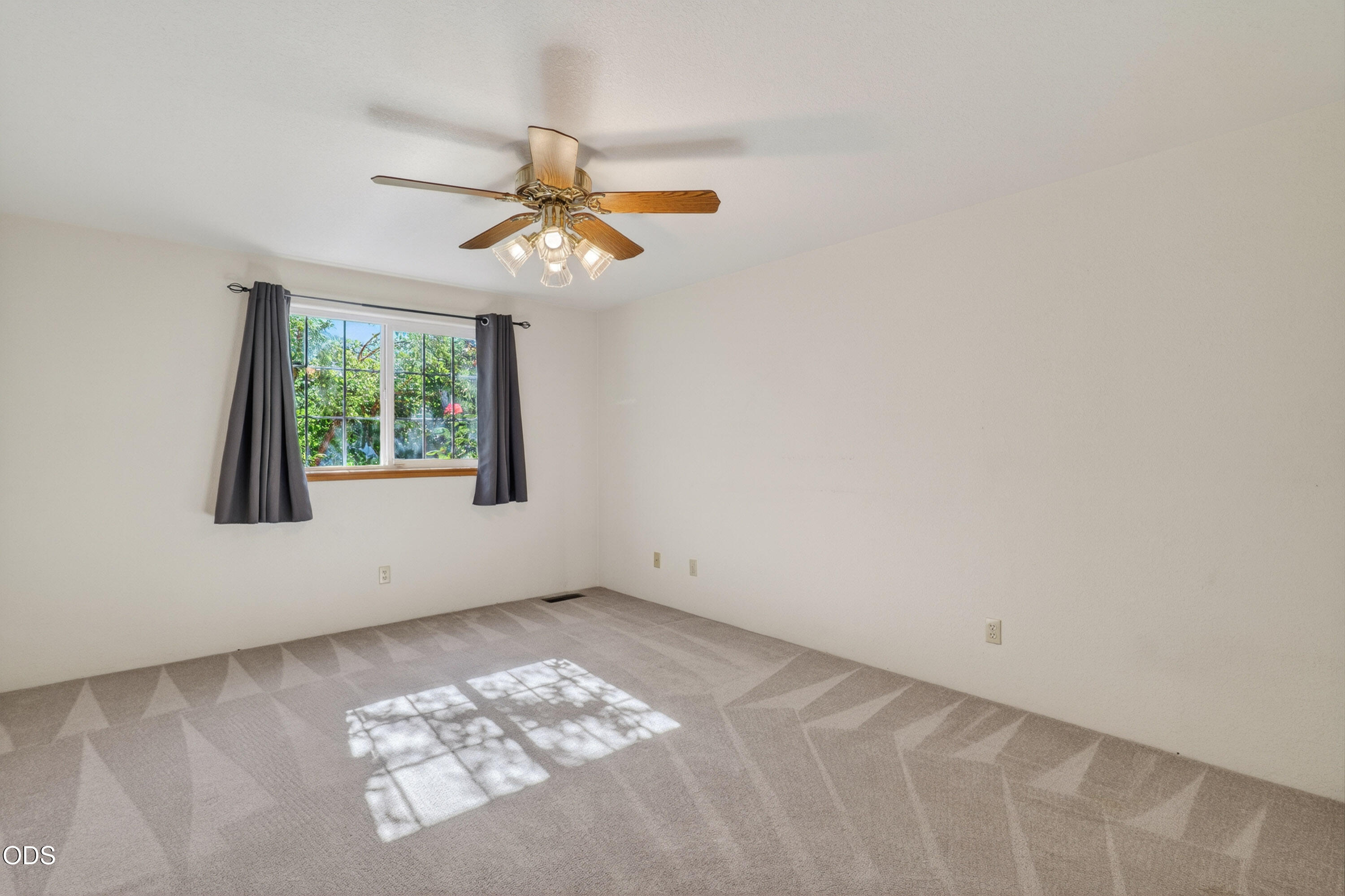1032 Thelma Way