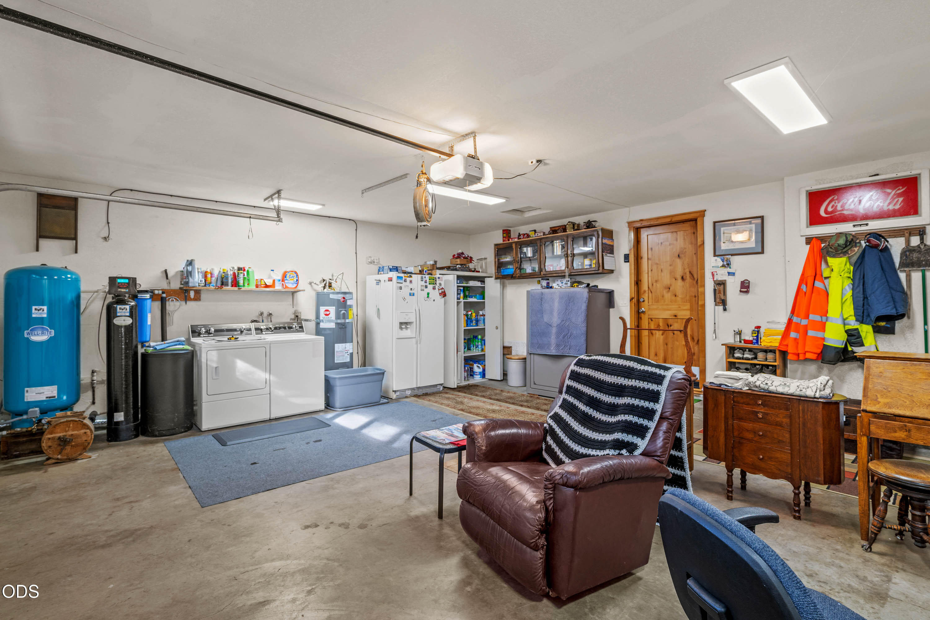 3131 Midway Avenue