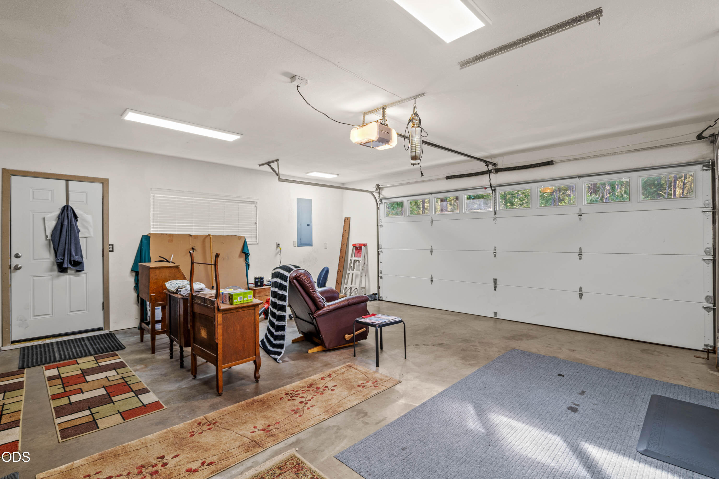 3131 Midway Avenue