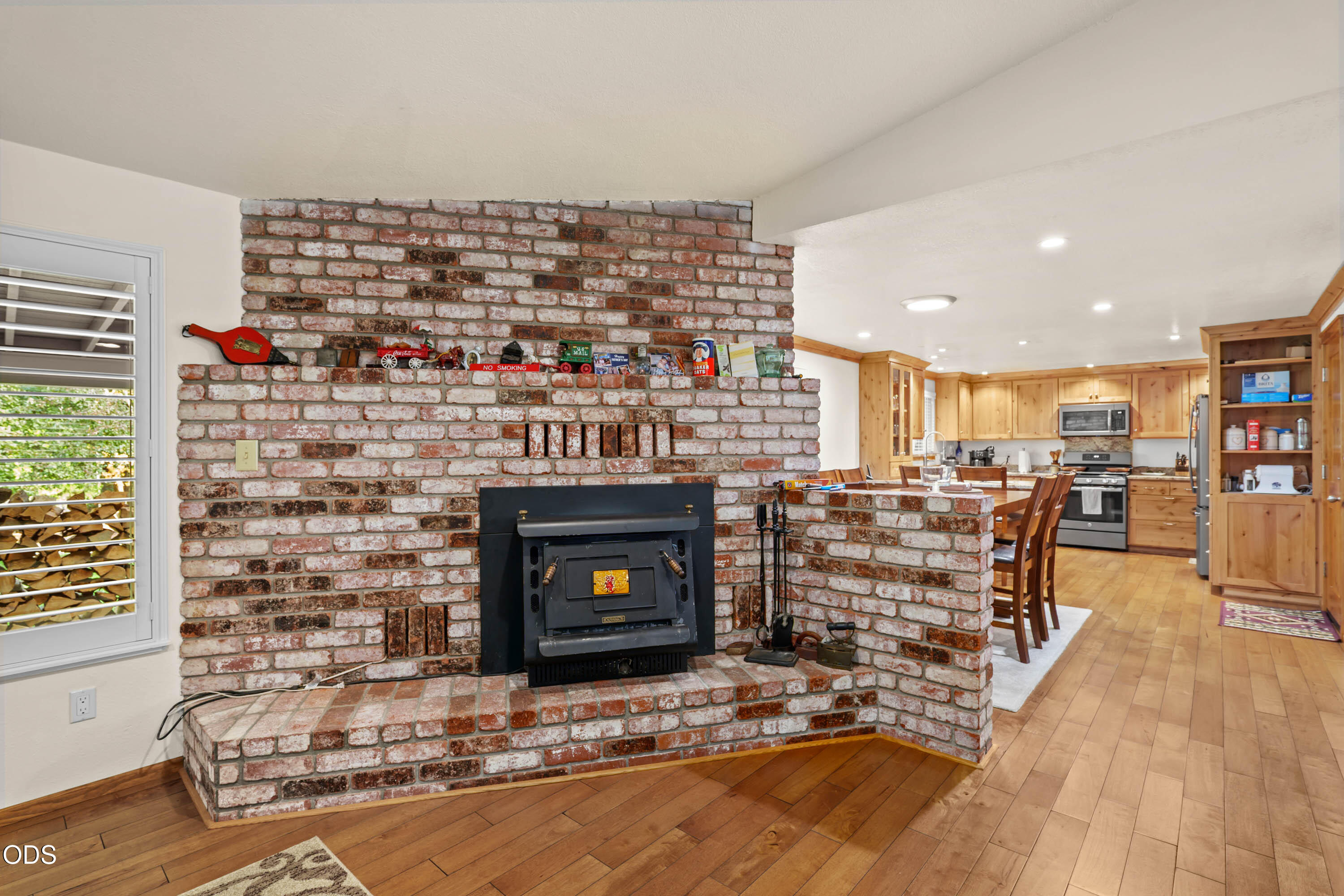 3131 Midway Avenue