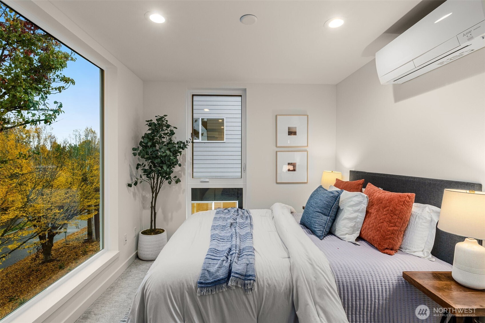 2103 SW Genesee Street