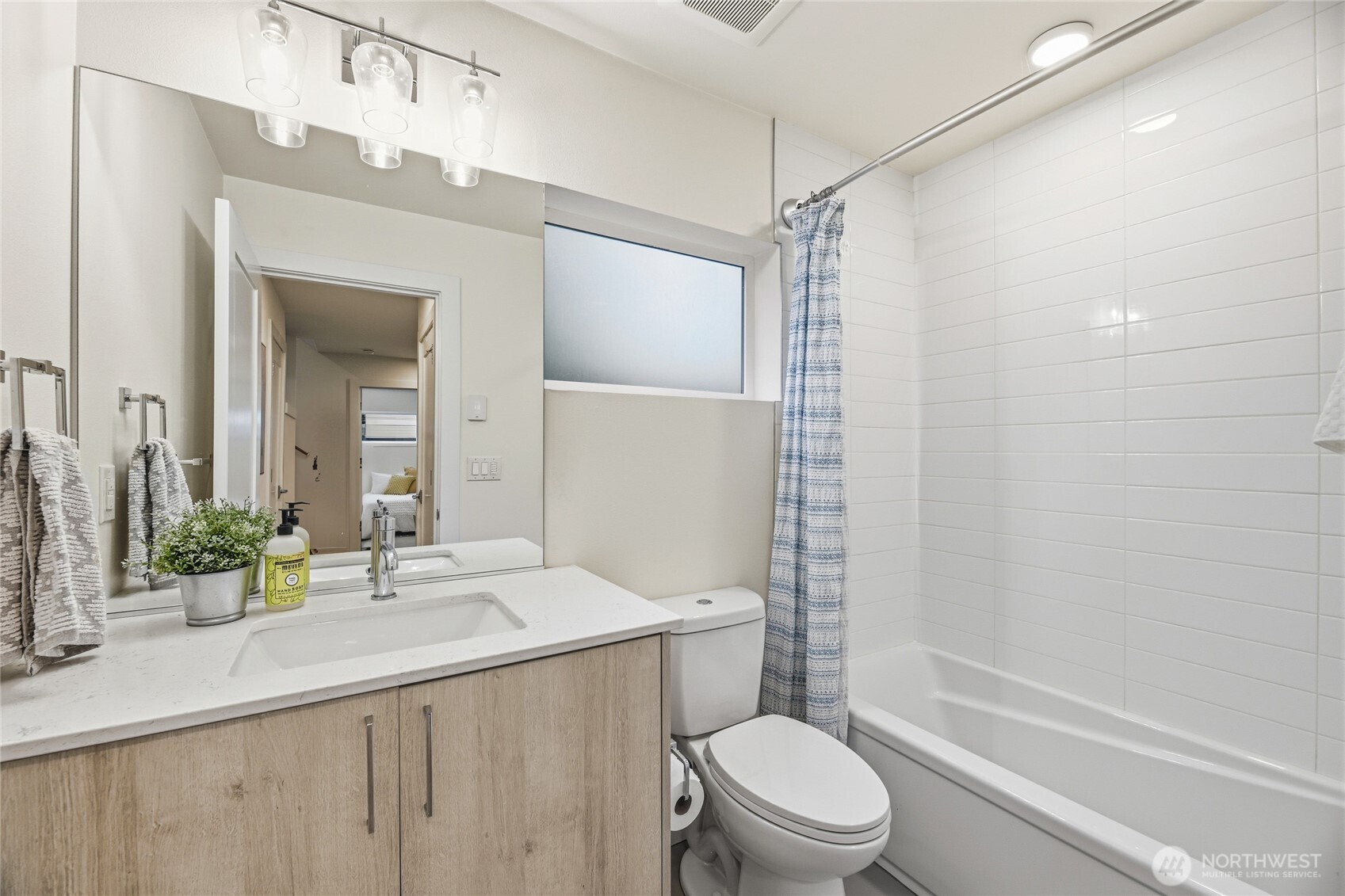 437 NE 73rd Street Unit: B