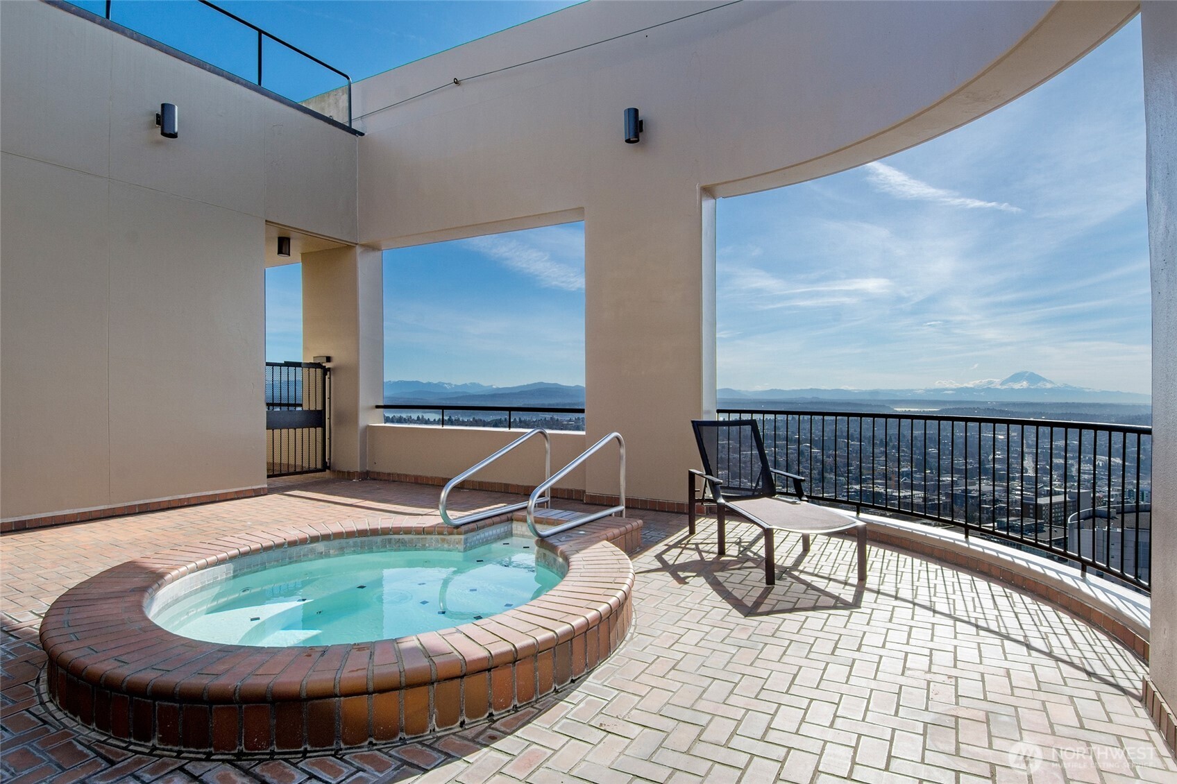 1301 Spring Street Unit: 16C