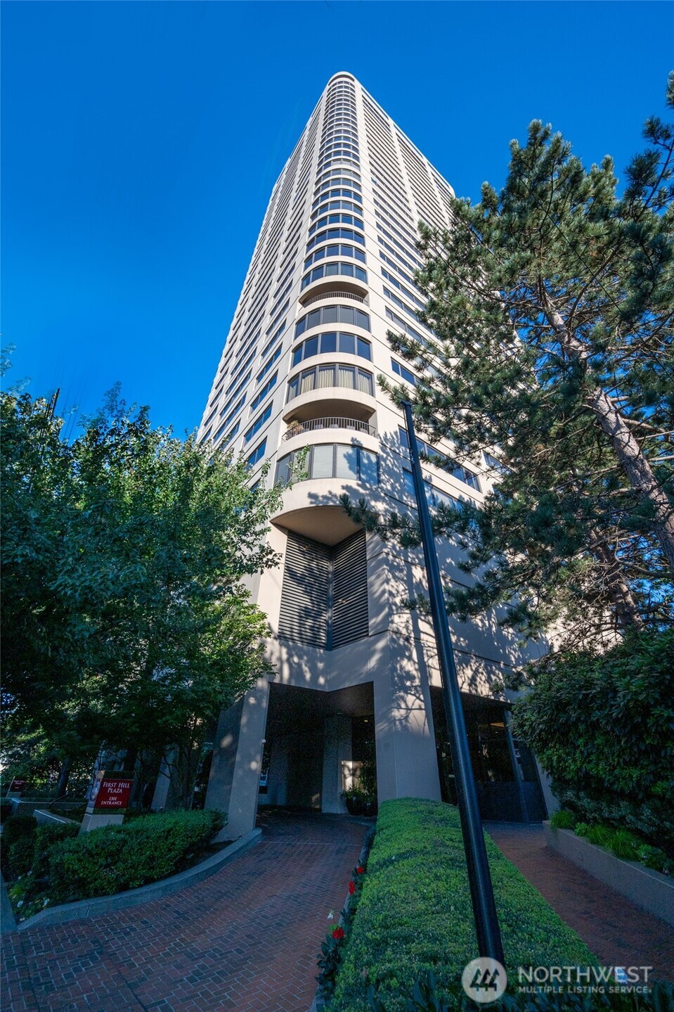 1301 Spring Street Unit: 16C